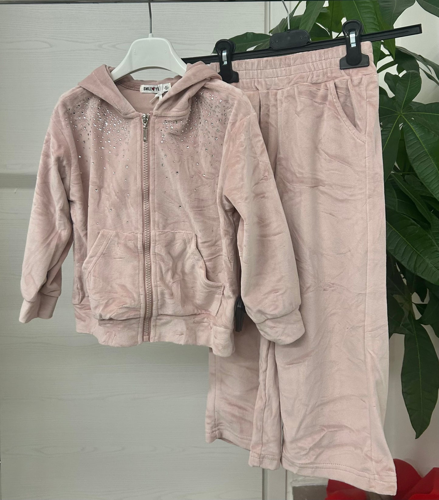 Set coordinato in ciniglia felpa con zip e pantaloni brillantinati
