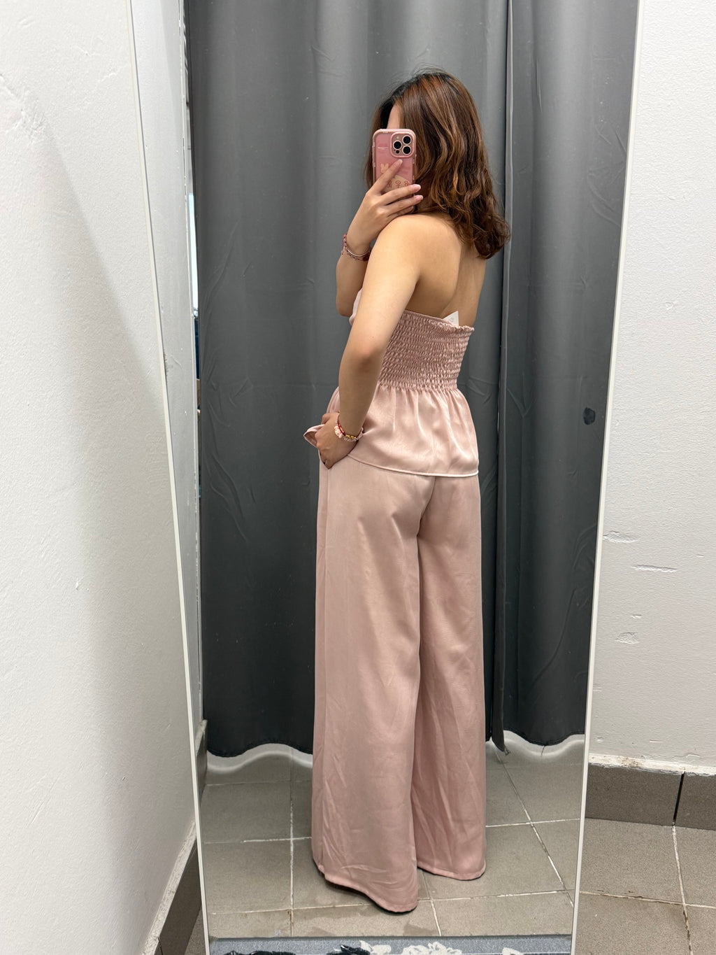 Set Coordinato Effetto Raso Top a Fascia e Pantaloni a Palazzo FGD MODA