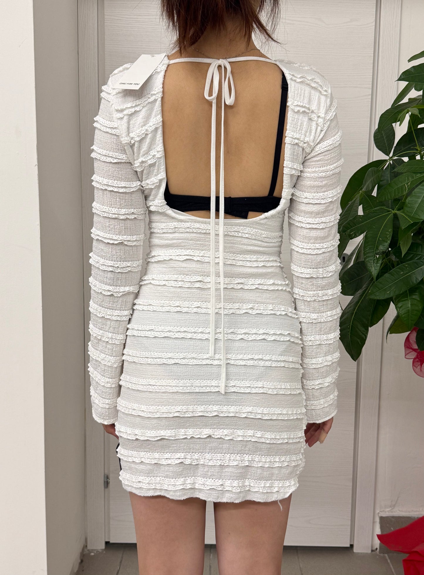 Abito lungo ricamato con scollatura sul retro FGD MODA