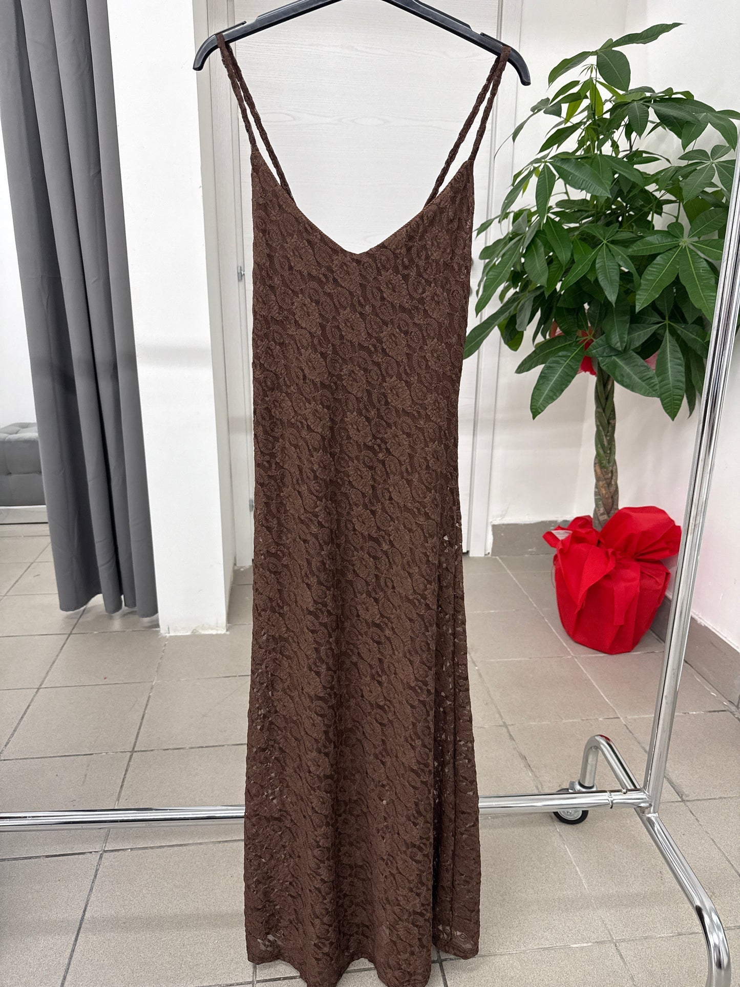 Abito lungo in pizzo FGD MODA