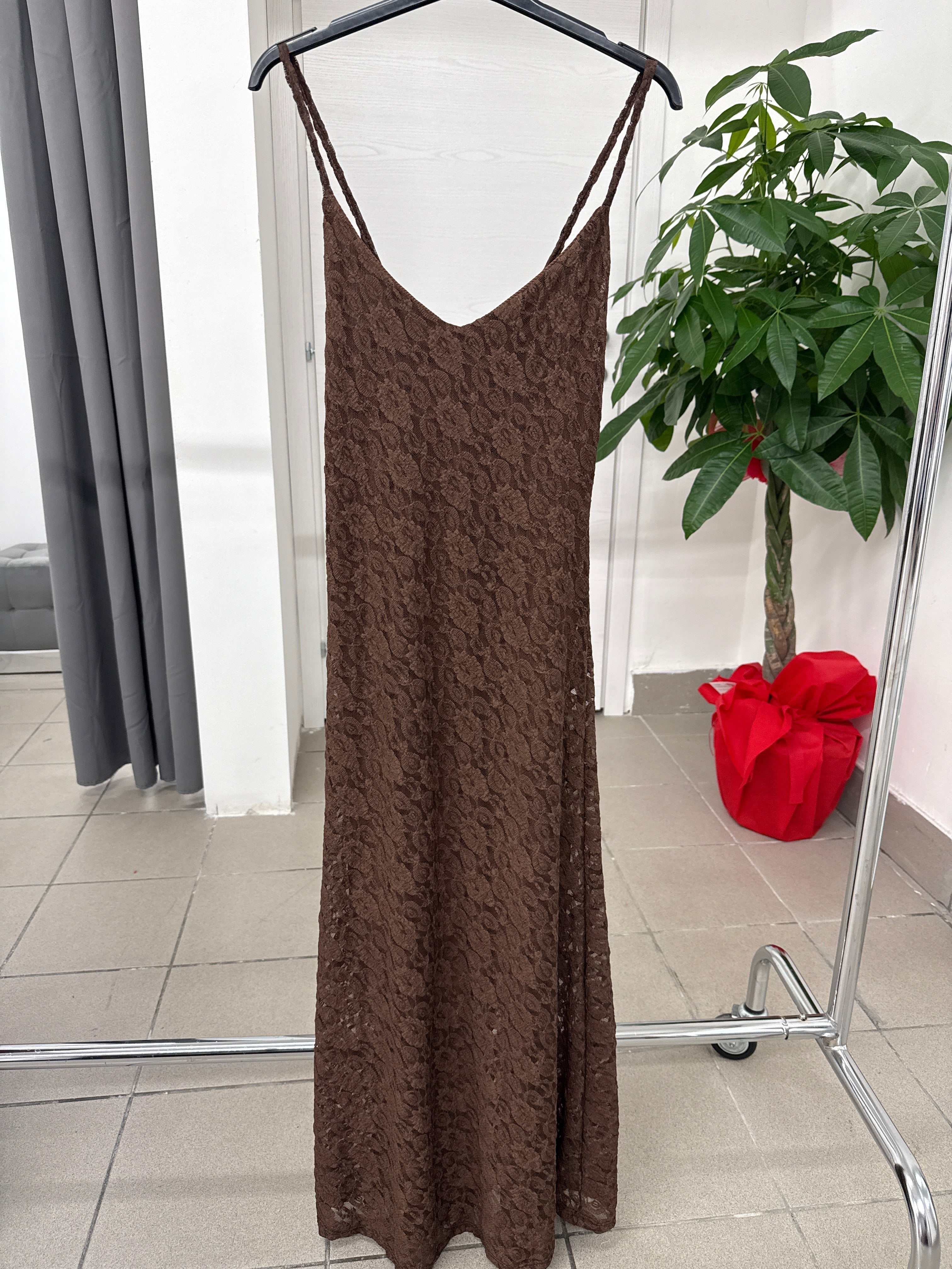 Abito lungo in pizzo FGD MODA