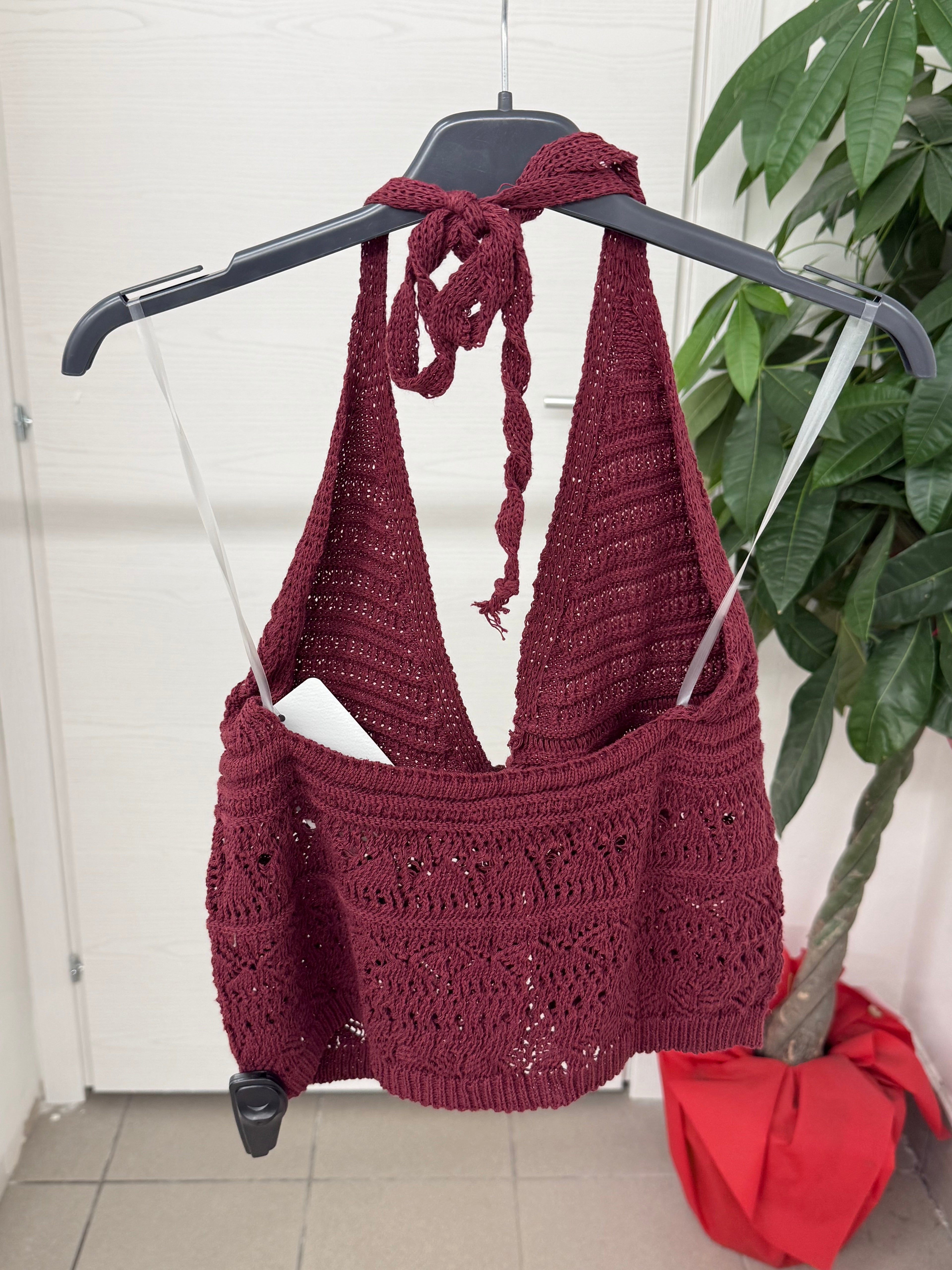 Top a Uncinetto con Collo Halter con Laccio Frontale FGD MODA