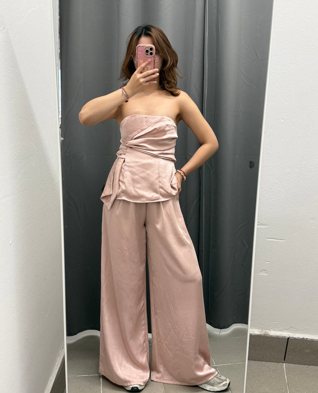 Set Coordinato Effetto Raso Top a Fascia e Pantaloni a Palazzo FGD MODA