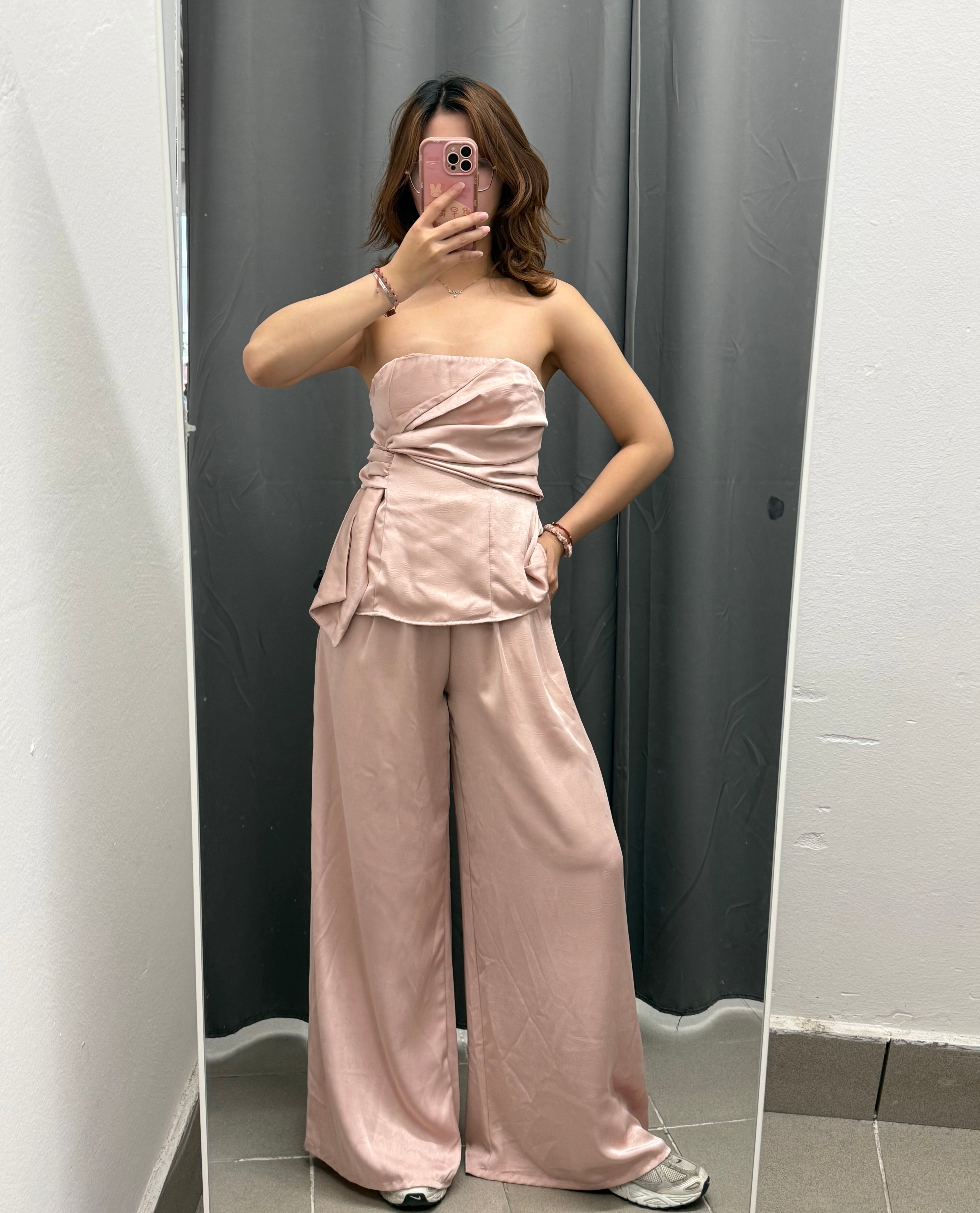Set Coordinato Effetto Raso Top a Fascia e Pantaloni a Palazzo FGD MODA