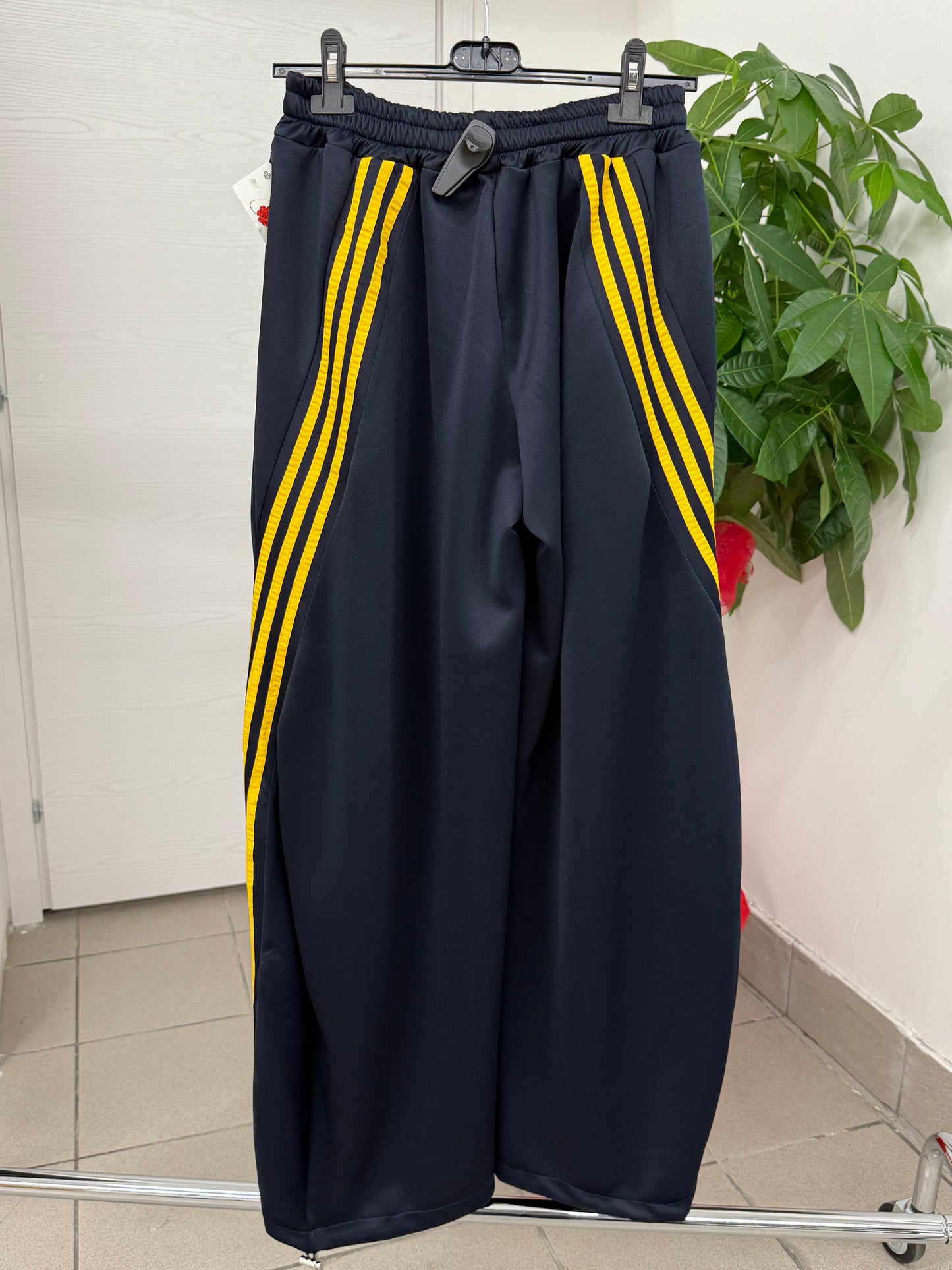 Pantaloni a palloncino con strisce laterali con tasche FGD MODA