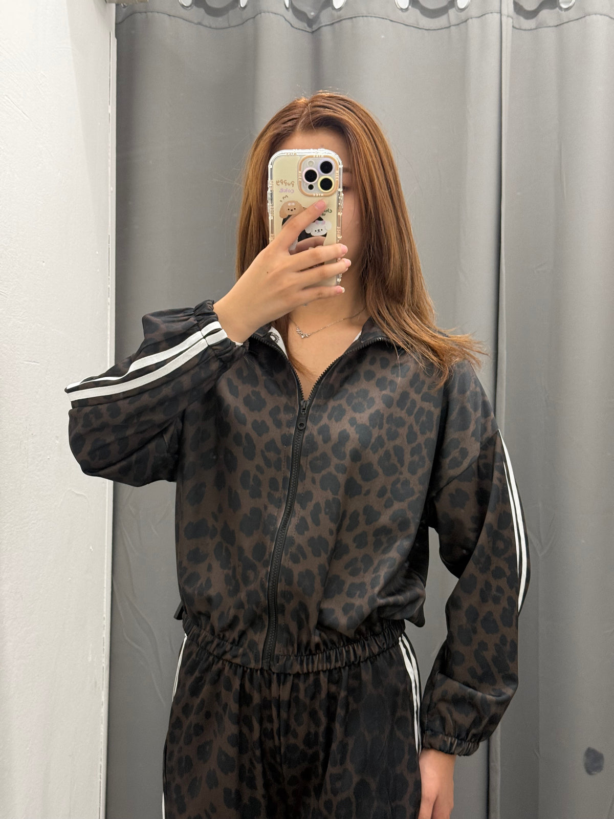 Set Coordinato Leopardato Felpa Con Zip E Pantaloni A Palazzo Con Strisce Laterali FGD MODA