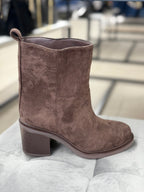 Stivali in camoscio tacco 8cm FGD MODA
