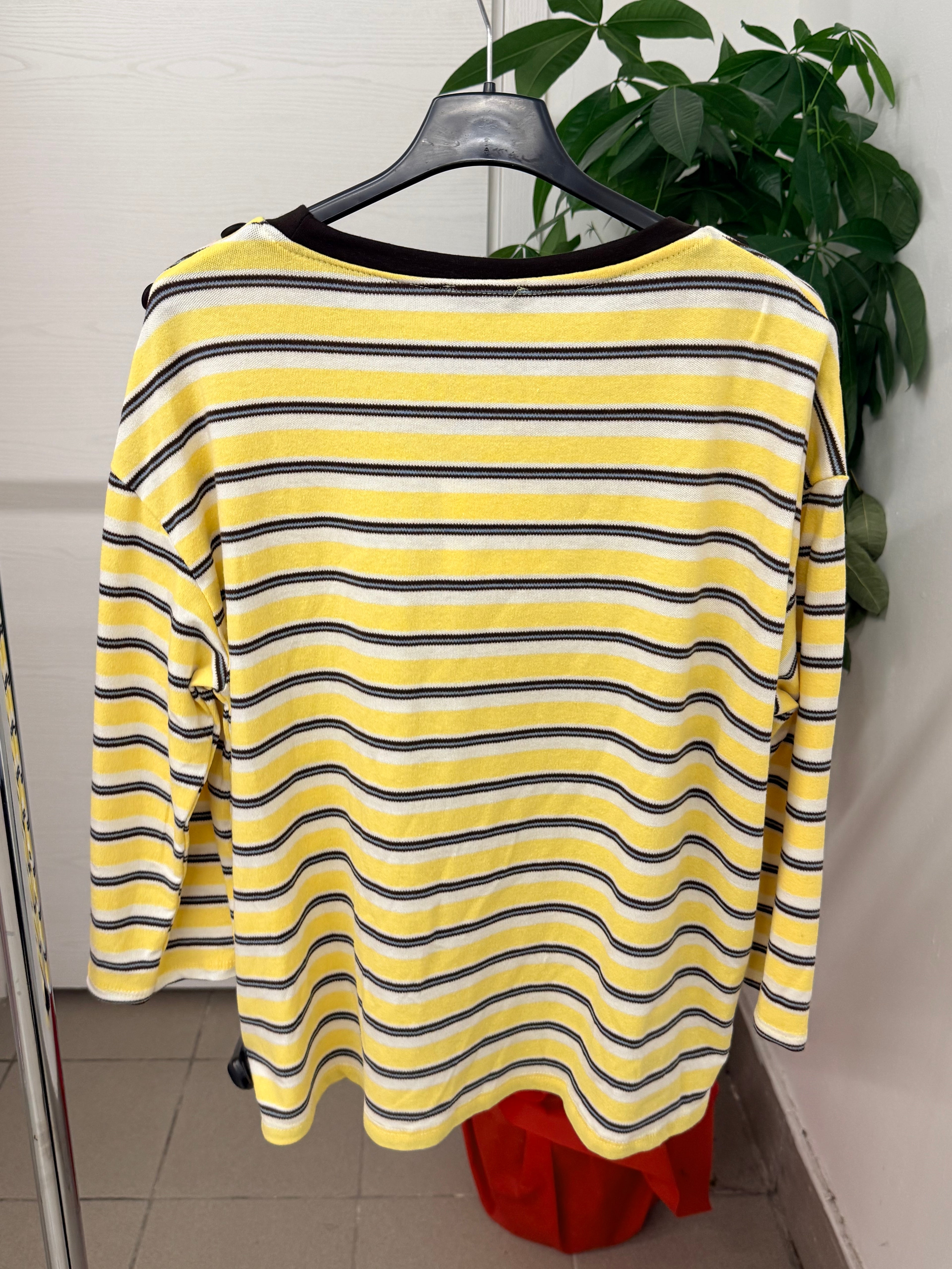 Maglietta a righe con bottoni sulle spalle FGD MODA