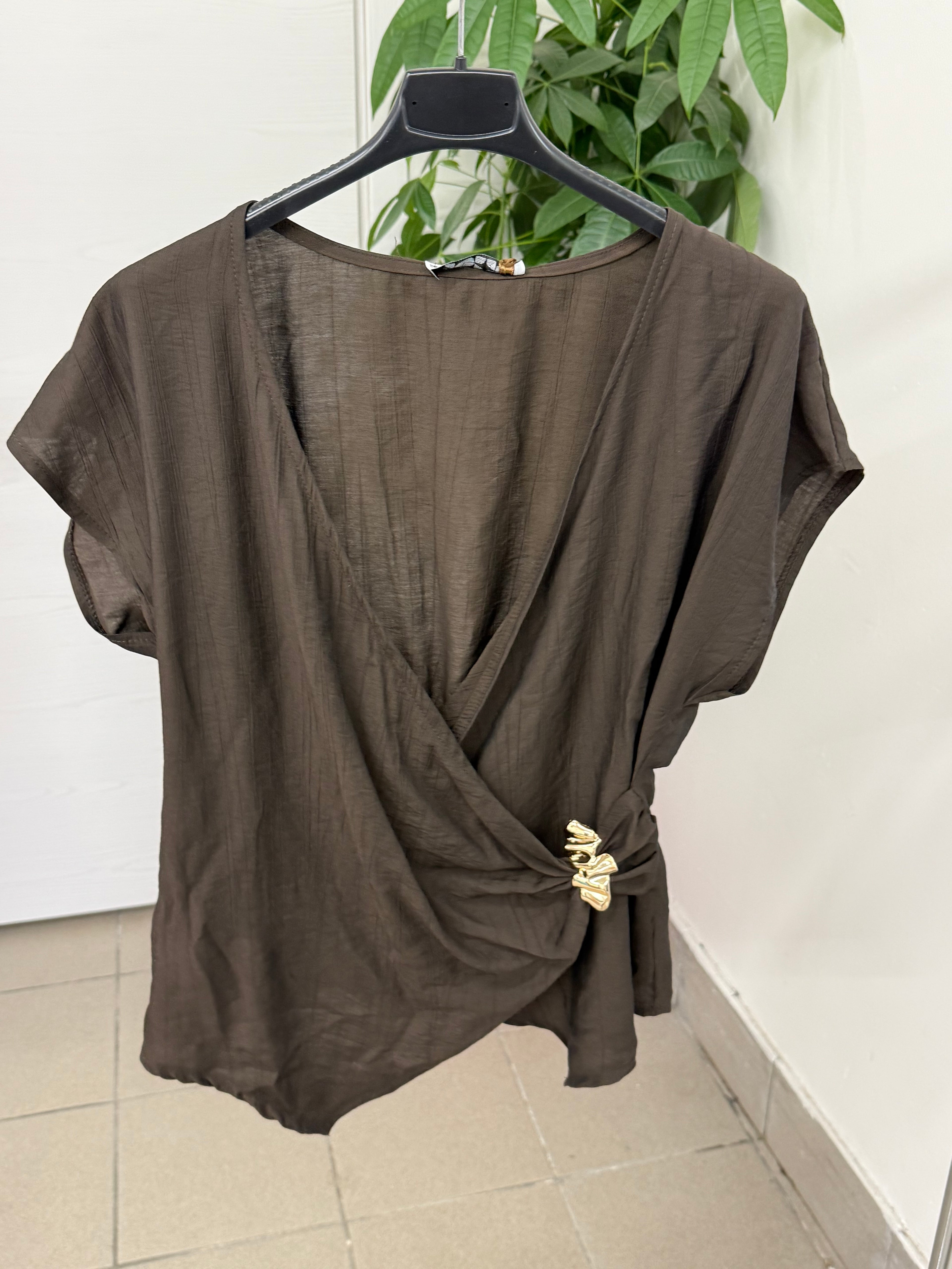 Blusa in viscosa con scollo a incrocio FGD MODA