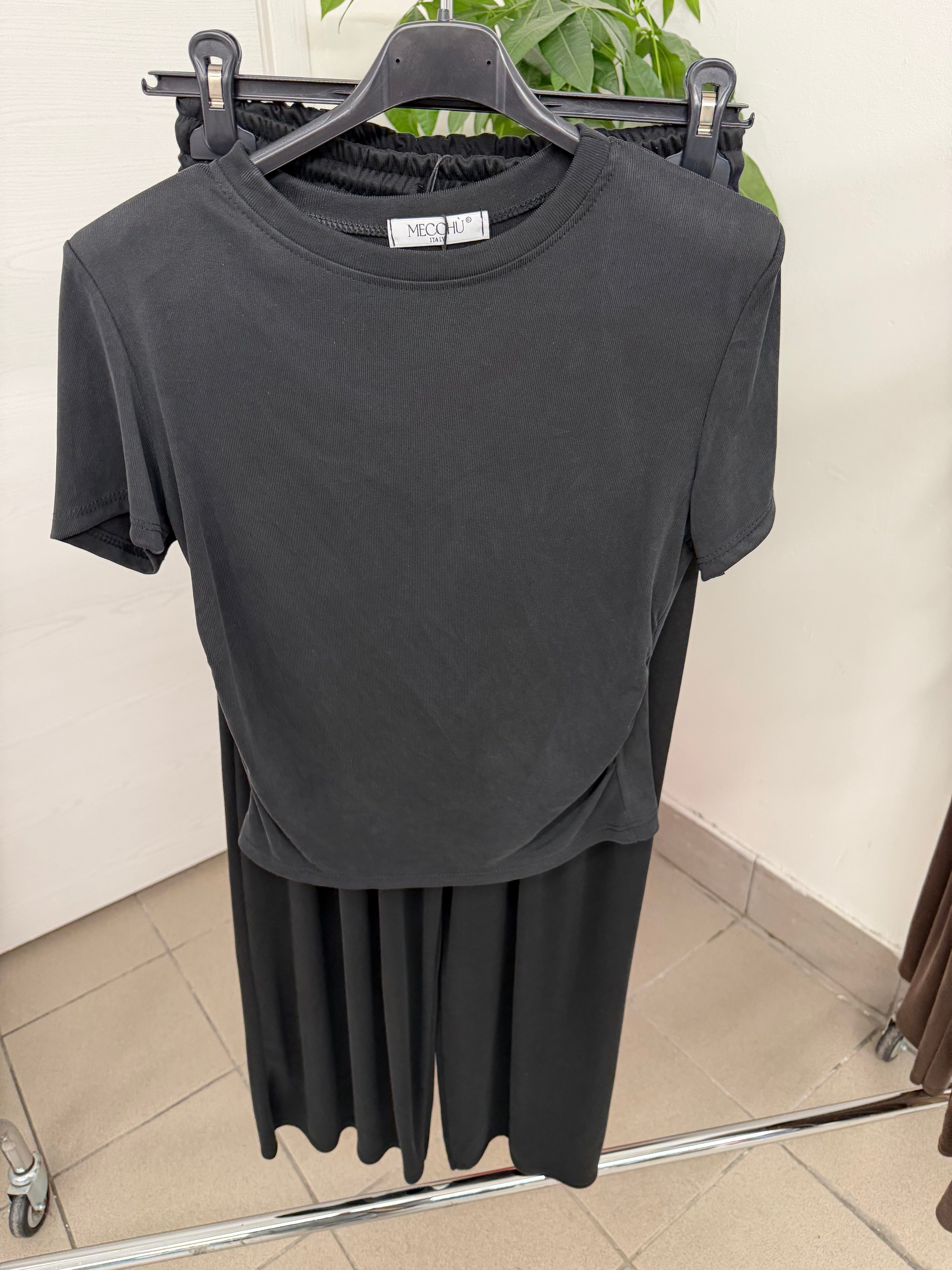 Set coordinato t-shirt e pantalone FGD MODA
