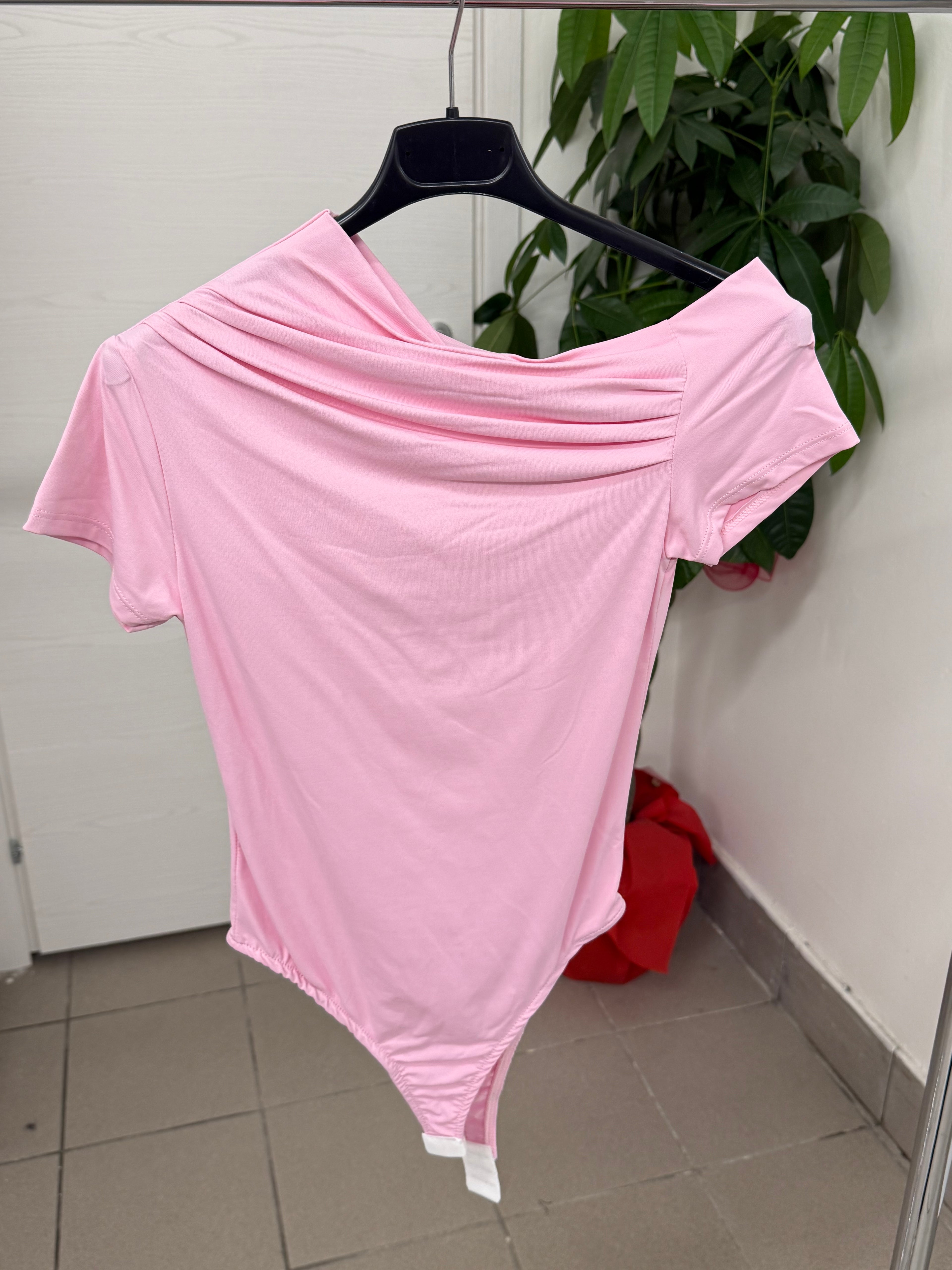 Body in lycra a maniche corte con scollo obliquo FGD MODA