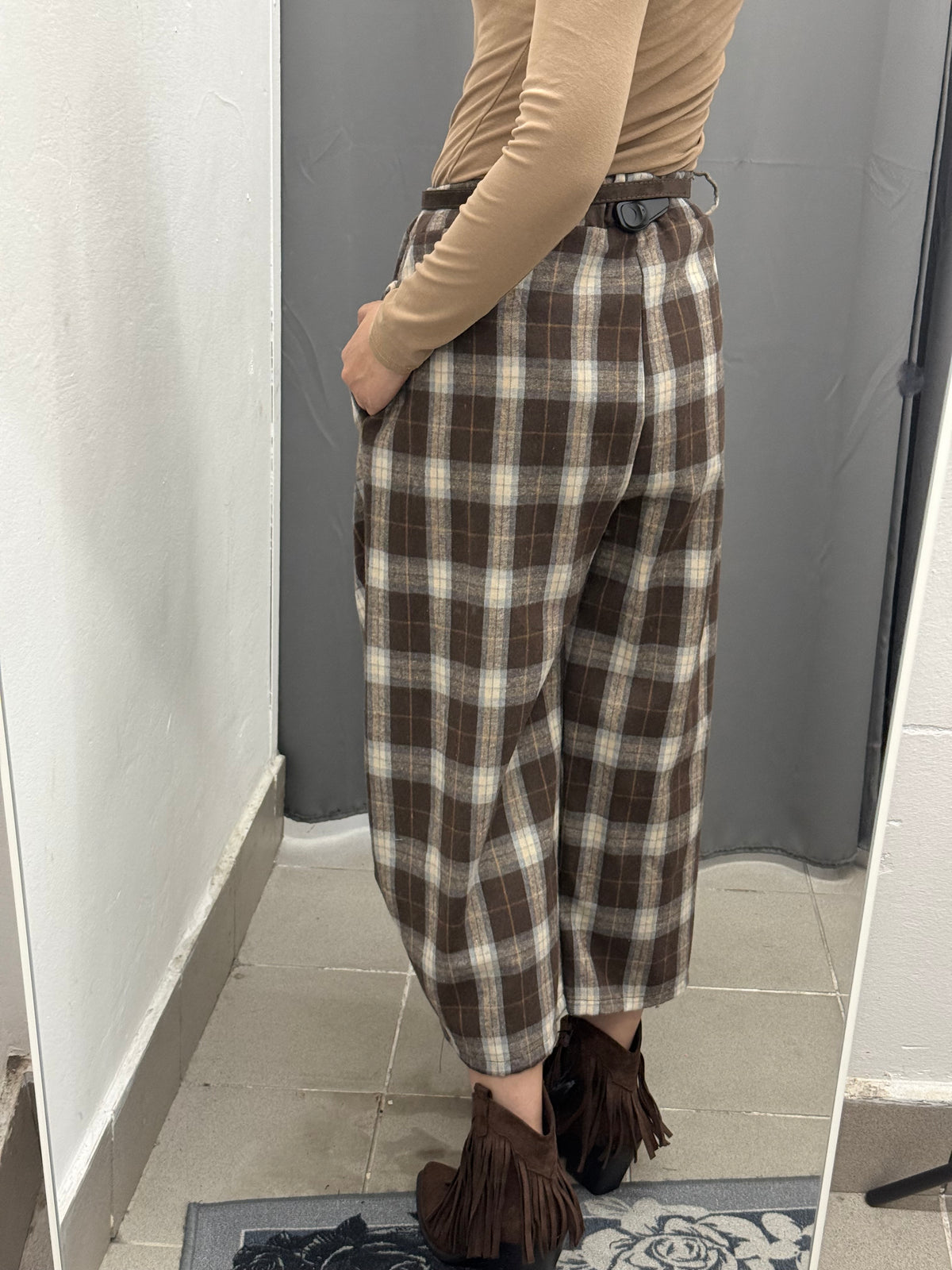 Pantaloni Barrel A Quadri Con Pence FGD MODA