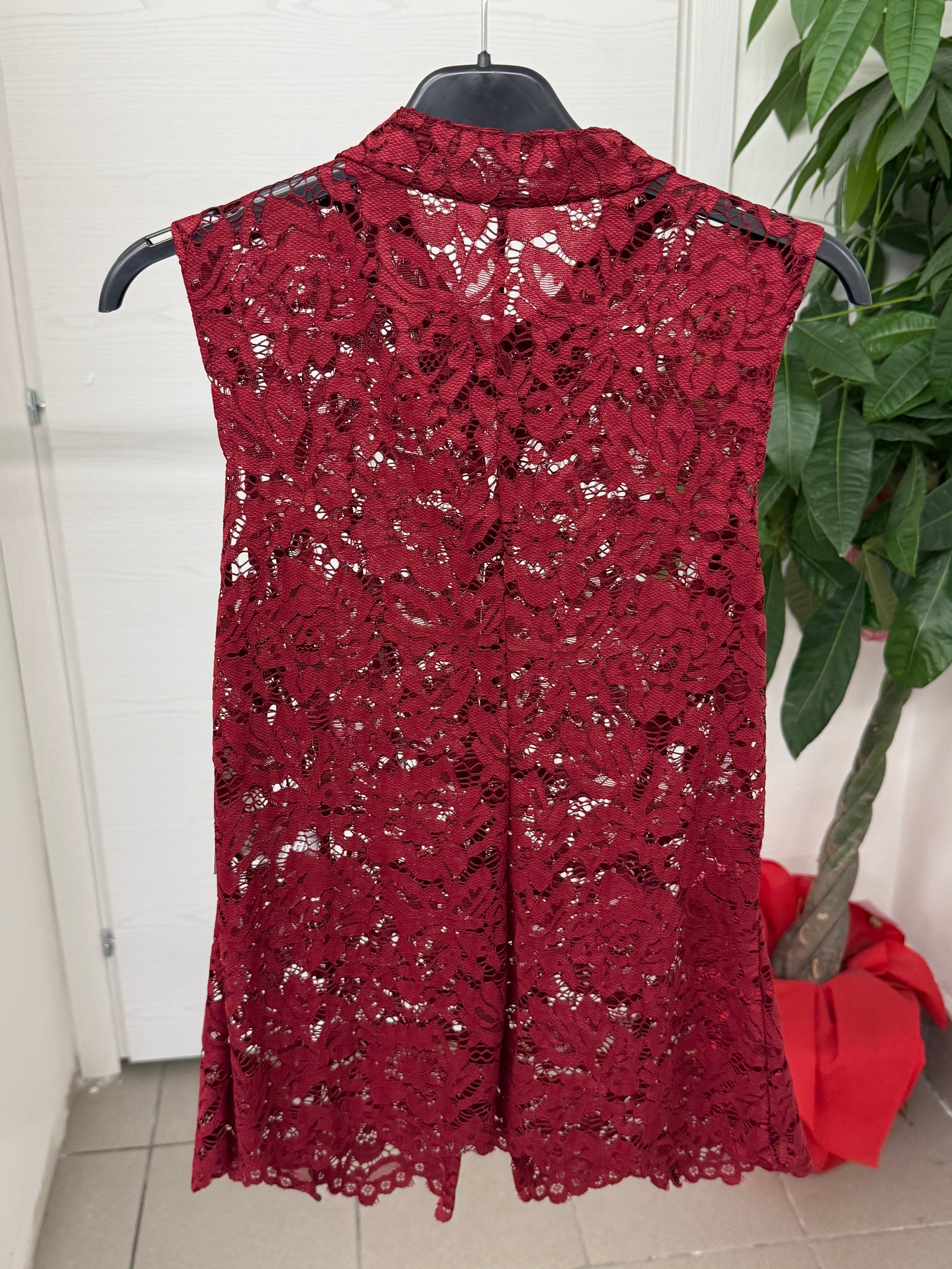 Canotta in pizzo con chiusura a rocchetto FGD MODA