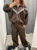 Set Coordinato Acetato Giacca Over Fit E Pantaloni Con Polsini Con Strisce Laterali FGD MODA