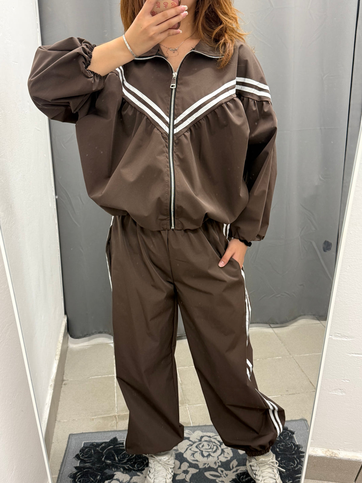 Set Coordinato Acetato Giacca Over Fit E Pantaloni Con Polsini Con Strisce Laterali FGD MODA