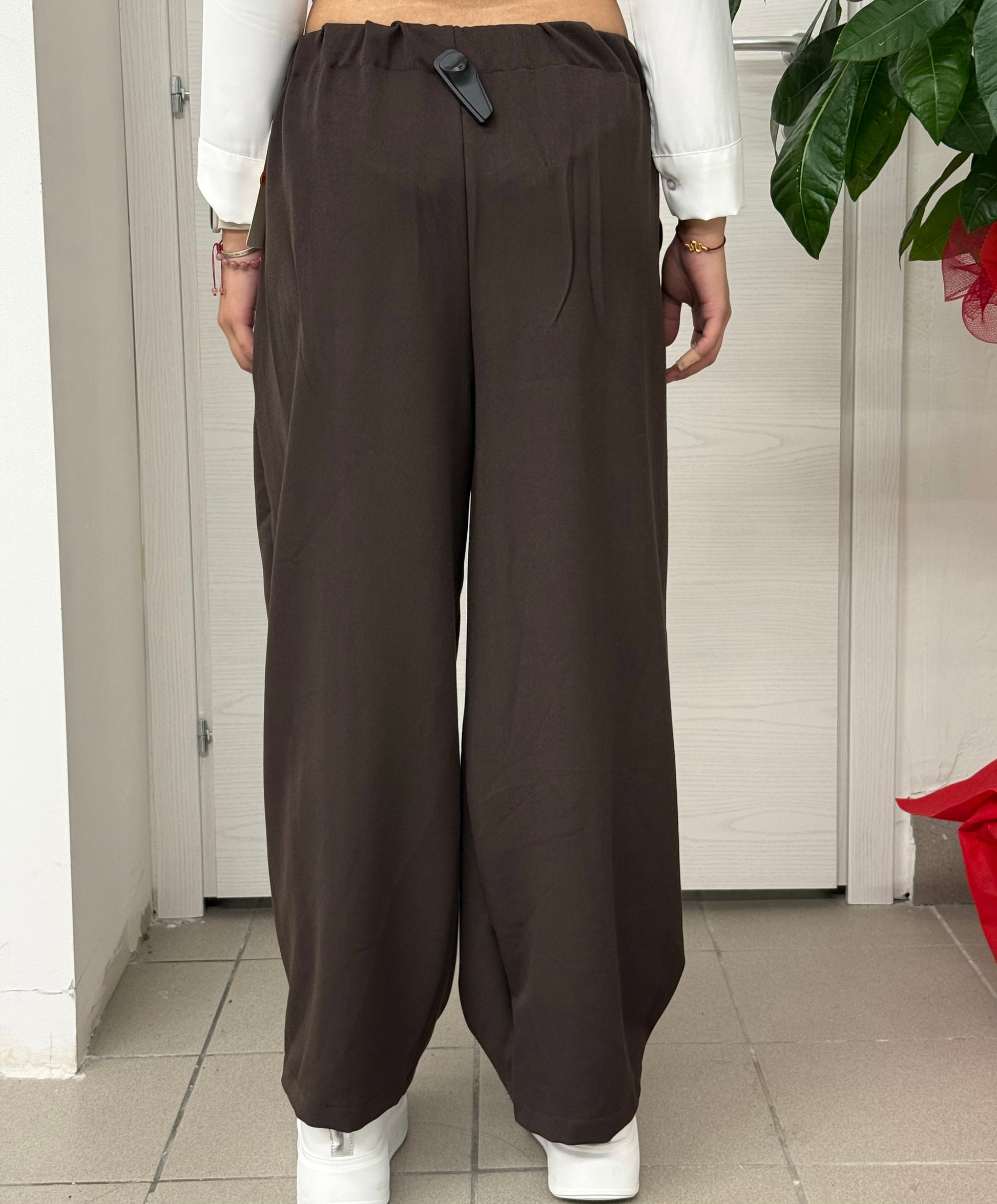 Pantaloni con doppia abbottonatura FGD MODA