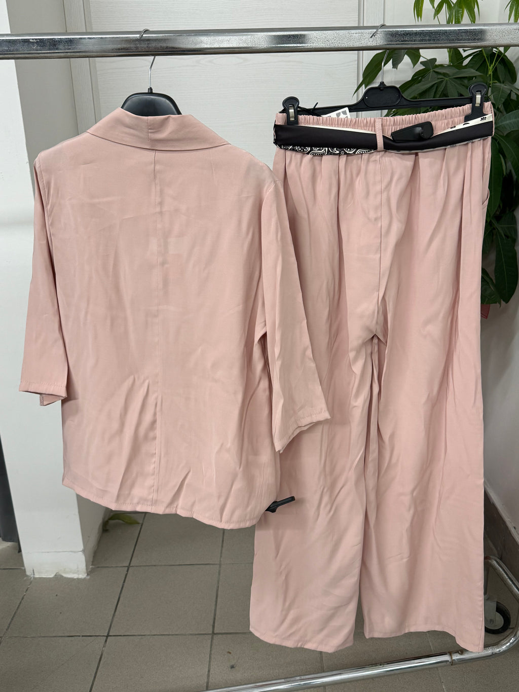 Set coordinato in viscosa Giacca blazer e Pantaloni a palazzo con cinta a foulard FGD MODA
