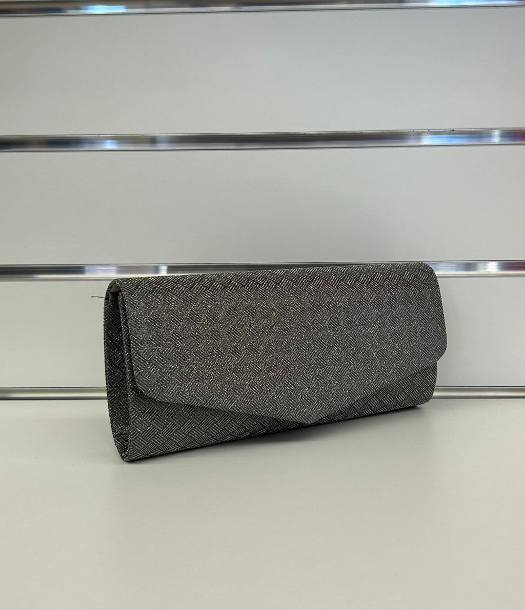 Pochette brillantanata con chiusura a bottone e tracolla FGD MODA