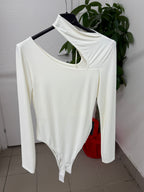 Body in lycra con scollo tagliato