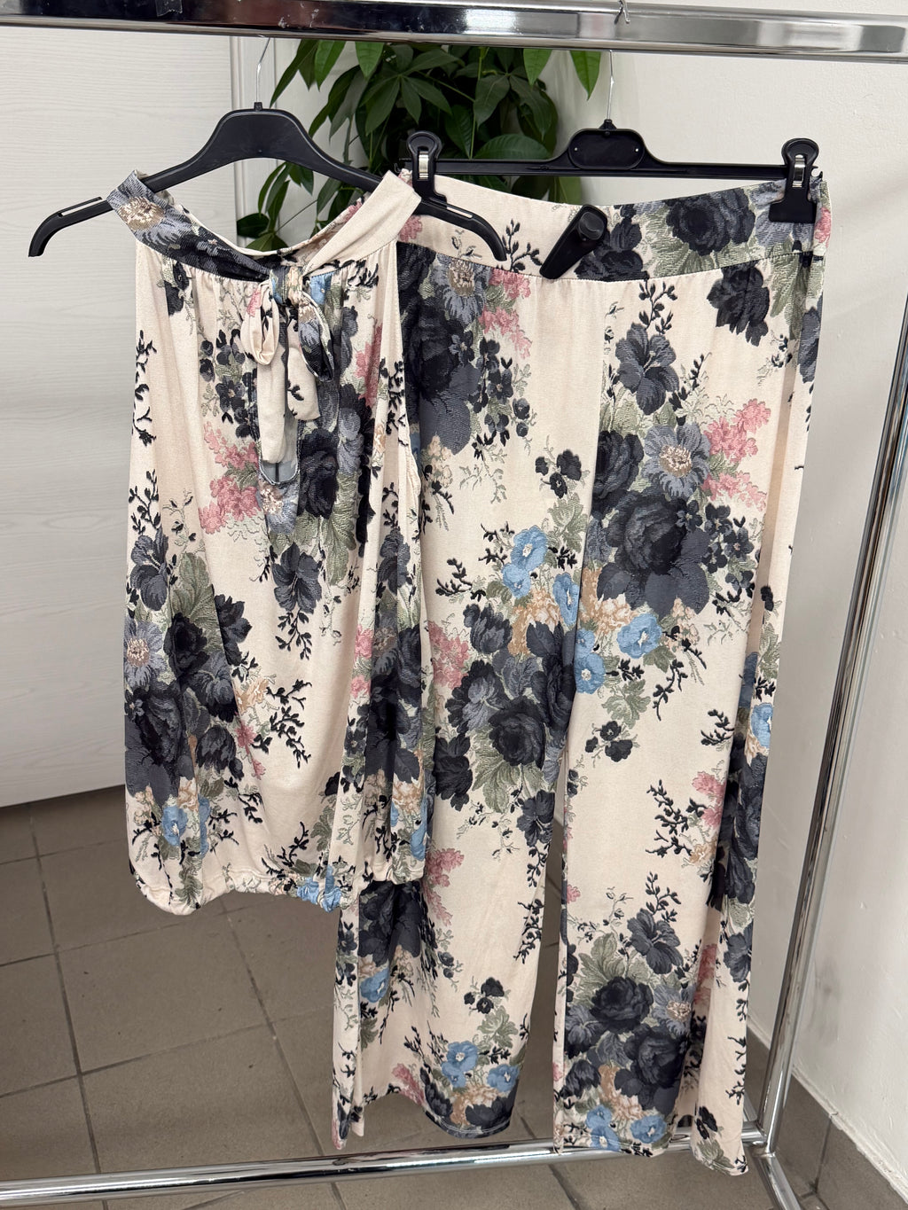 Set coordinato Canotta e Pantaloni a palazzo con motivo fiorato FGD MODA