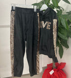 Set coordinato in ciniglia felpa e pantaloni con paillettes FGD MODA