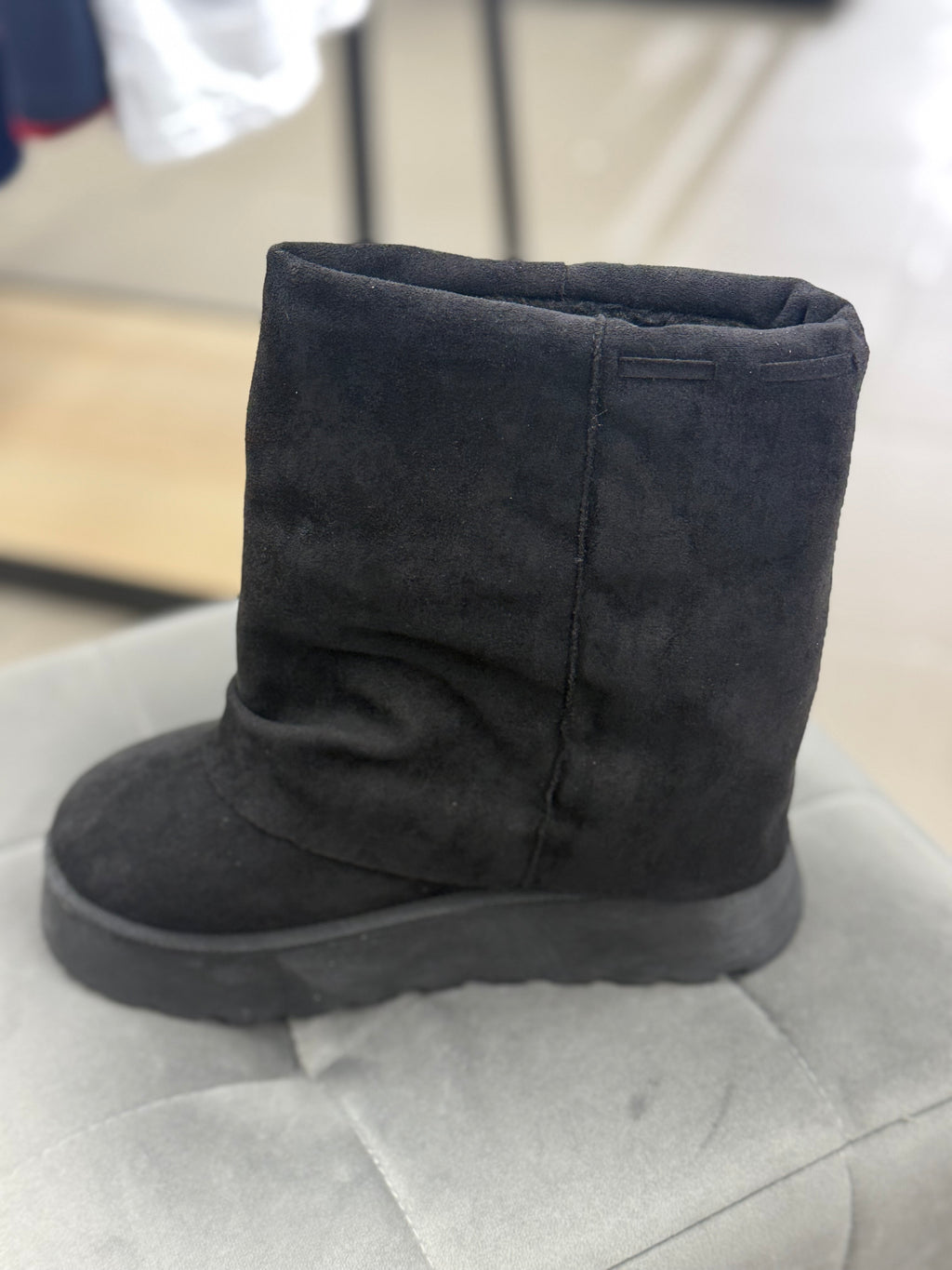 Stivaletti In Camoscio Con Drappeggio Laterale AD646 FGD MODA