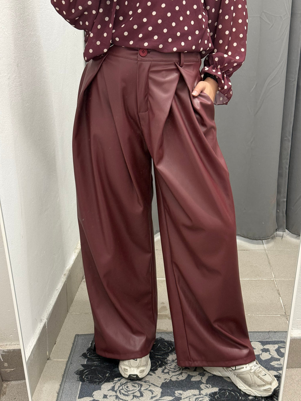 Pantaloni In Ecopelle A Gamba Larga Con Pence FGD MODA