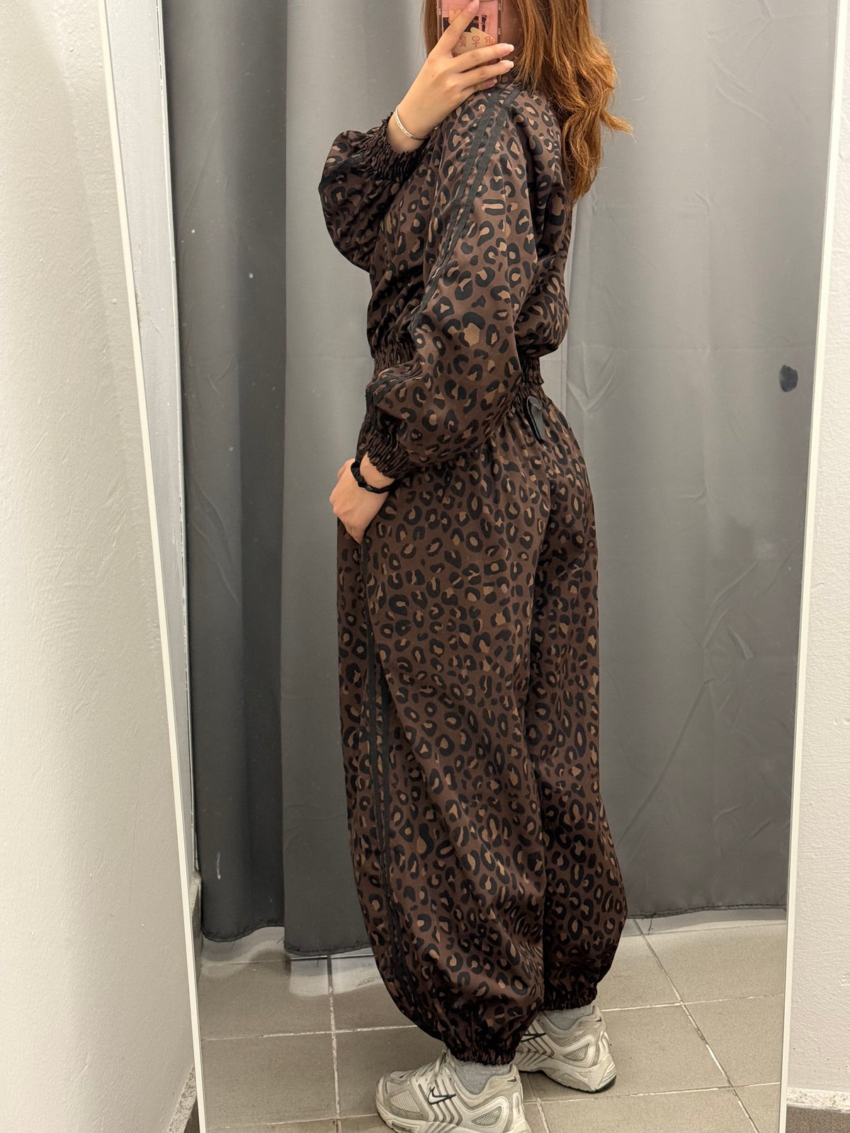 Set Coordinato Acetato Leopardato Giacca E Pantaloni Balloon Con Strisce Laterali FGD MODA