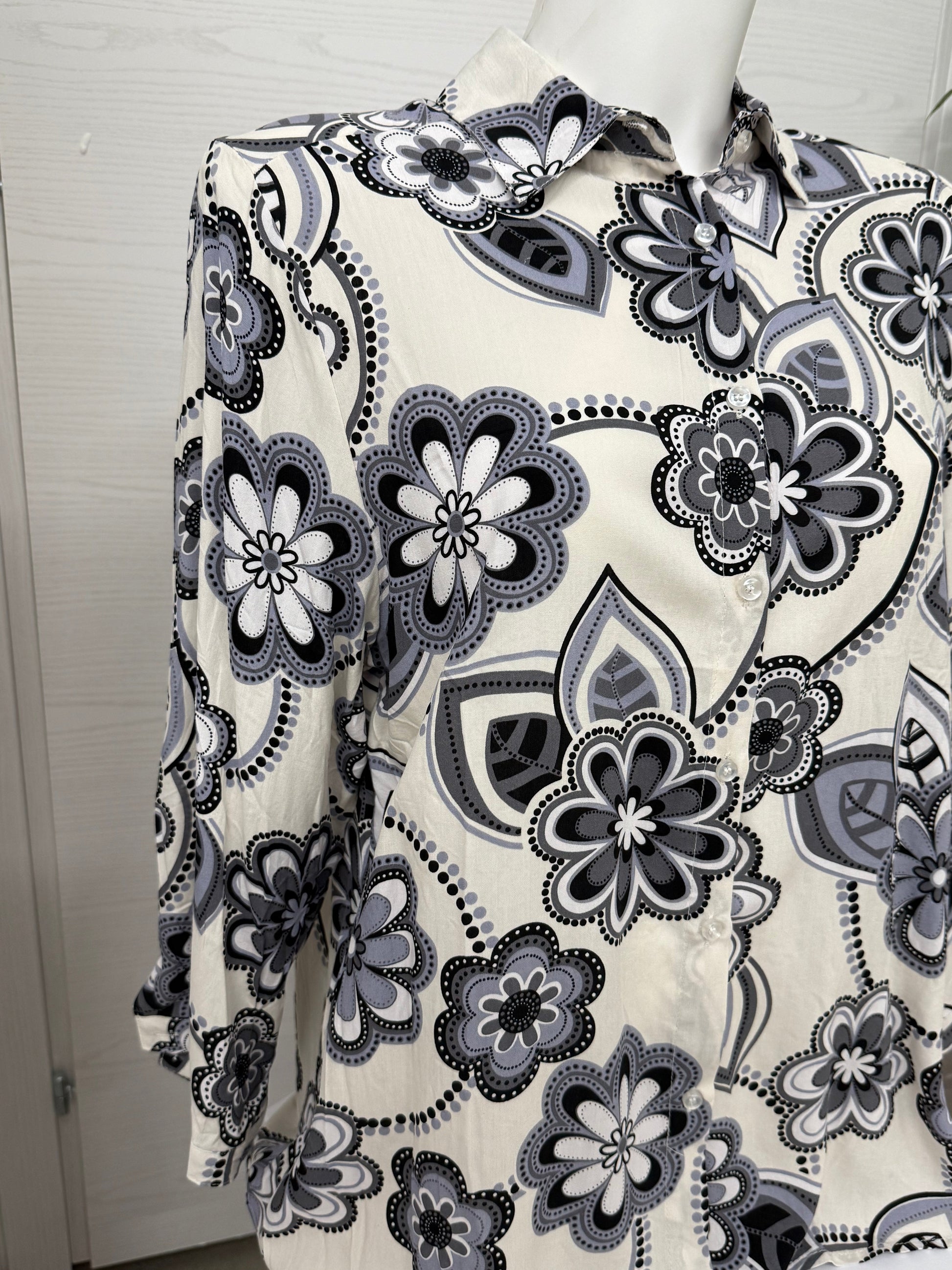 Blusa fiorata FGD MODA