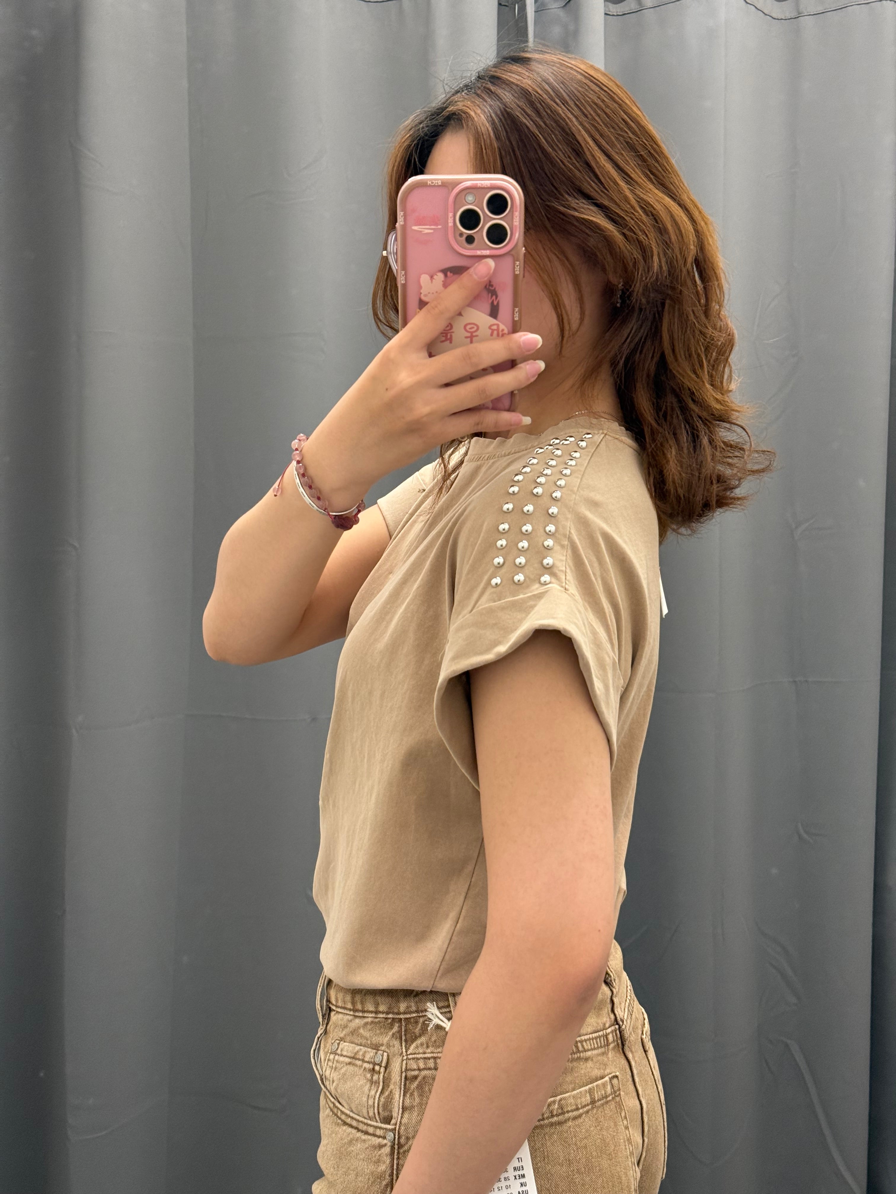 T-shirt in Cotone con Borchie sulle Spalle FGD MODA