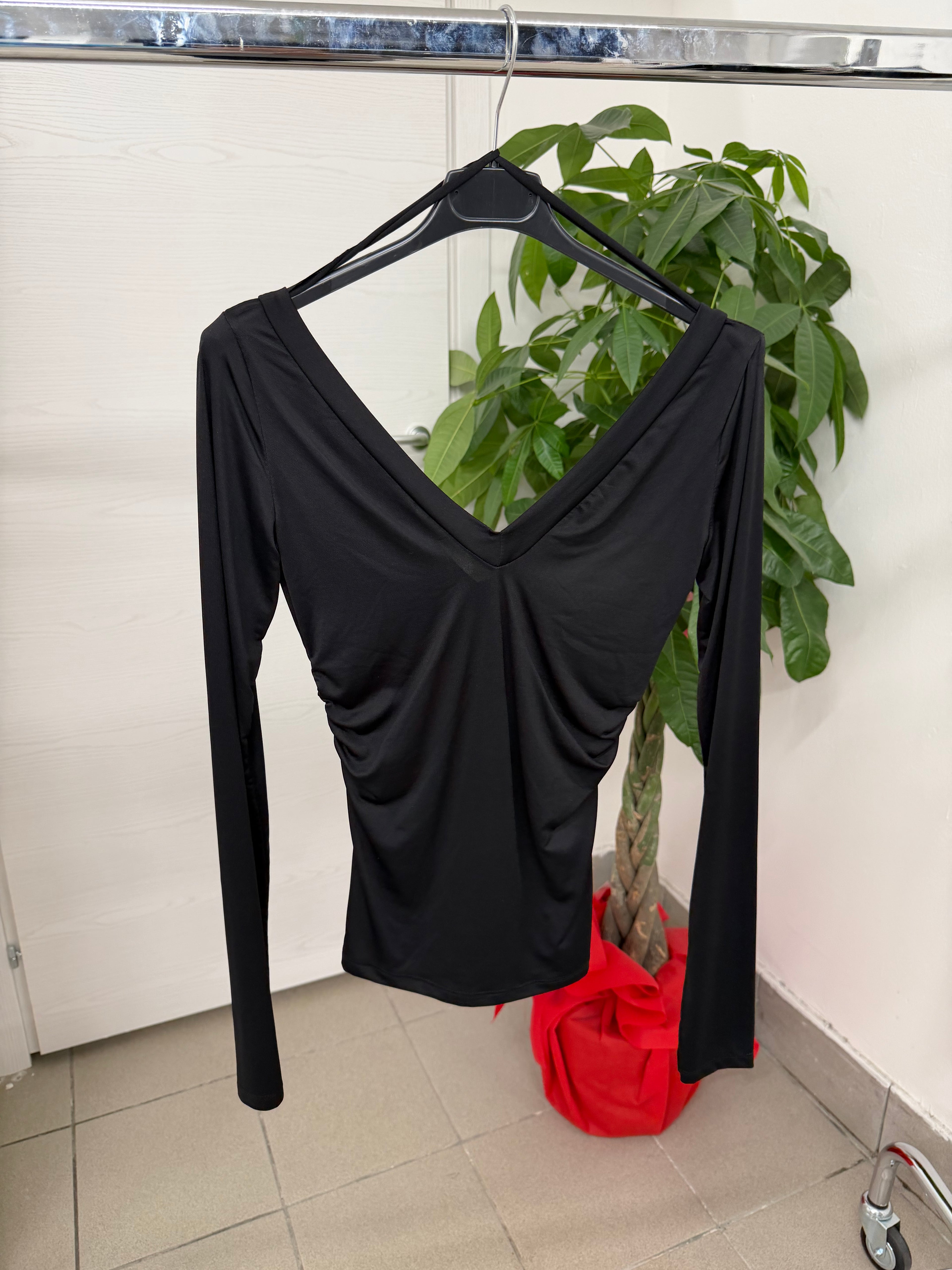 Maglietta in lycra scollo V FGD MODA