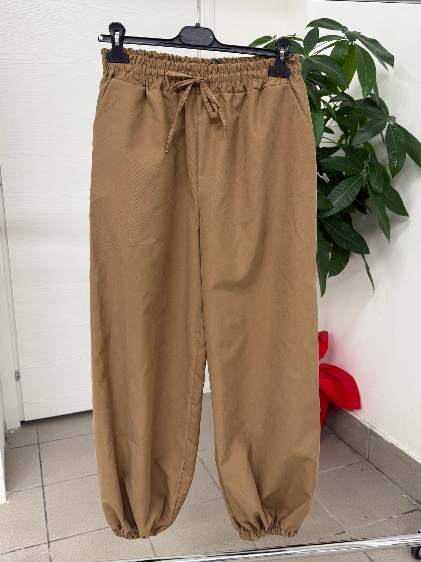 Pantaloni larghi con polsini FGD MODA