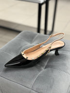 Décolleté lucidi con borchie con cinturino tacco 5cm FGD MODA