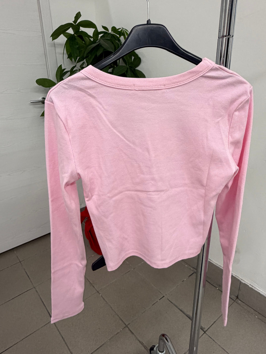 Magliettina corta a costine con scollo a V FGD MODA