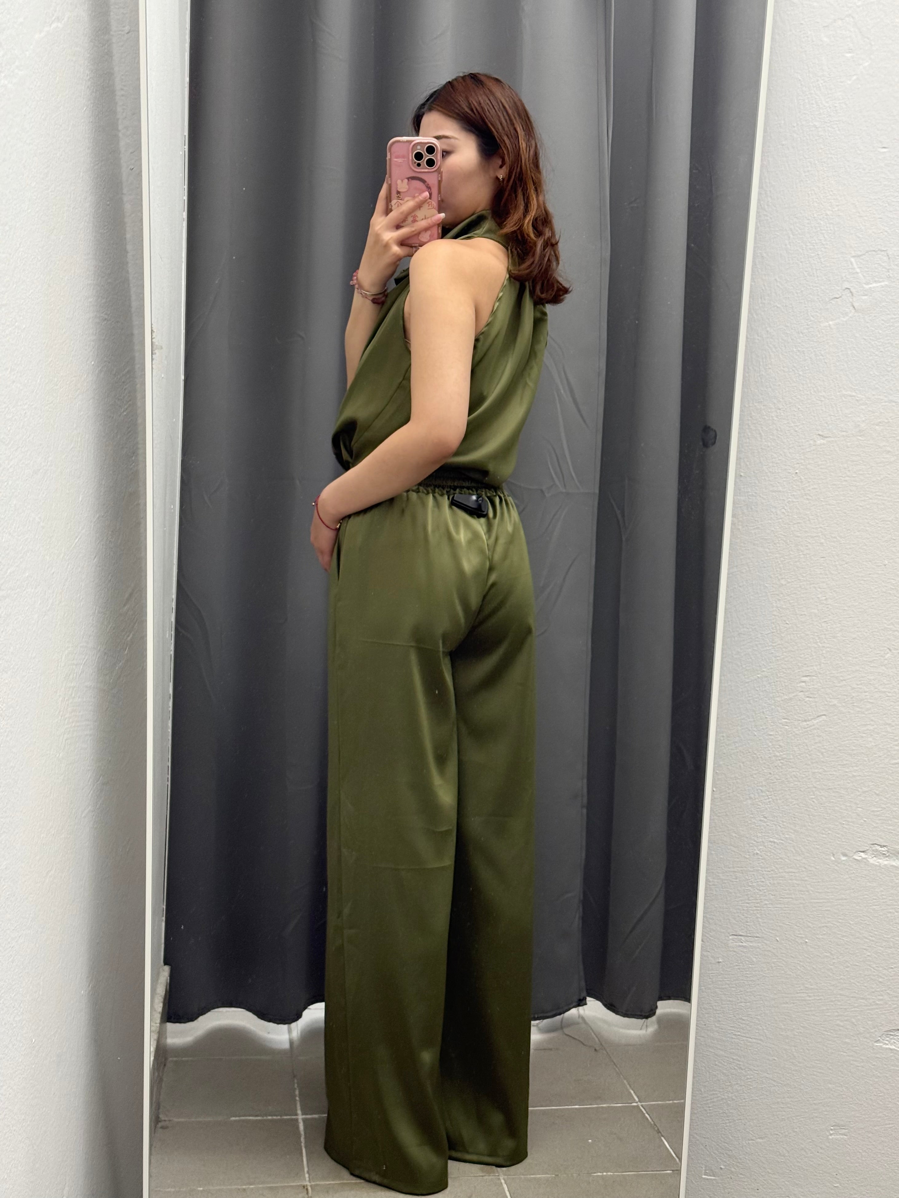 Set coordinato effetto raso Canotta con scollo halter e Pantaloni a palazzo FGD MODA