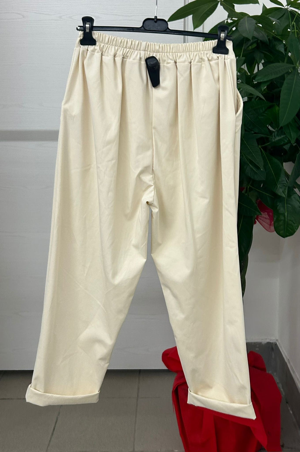 Pantaloni a sigaretta con apertura FGD MODA