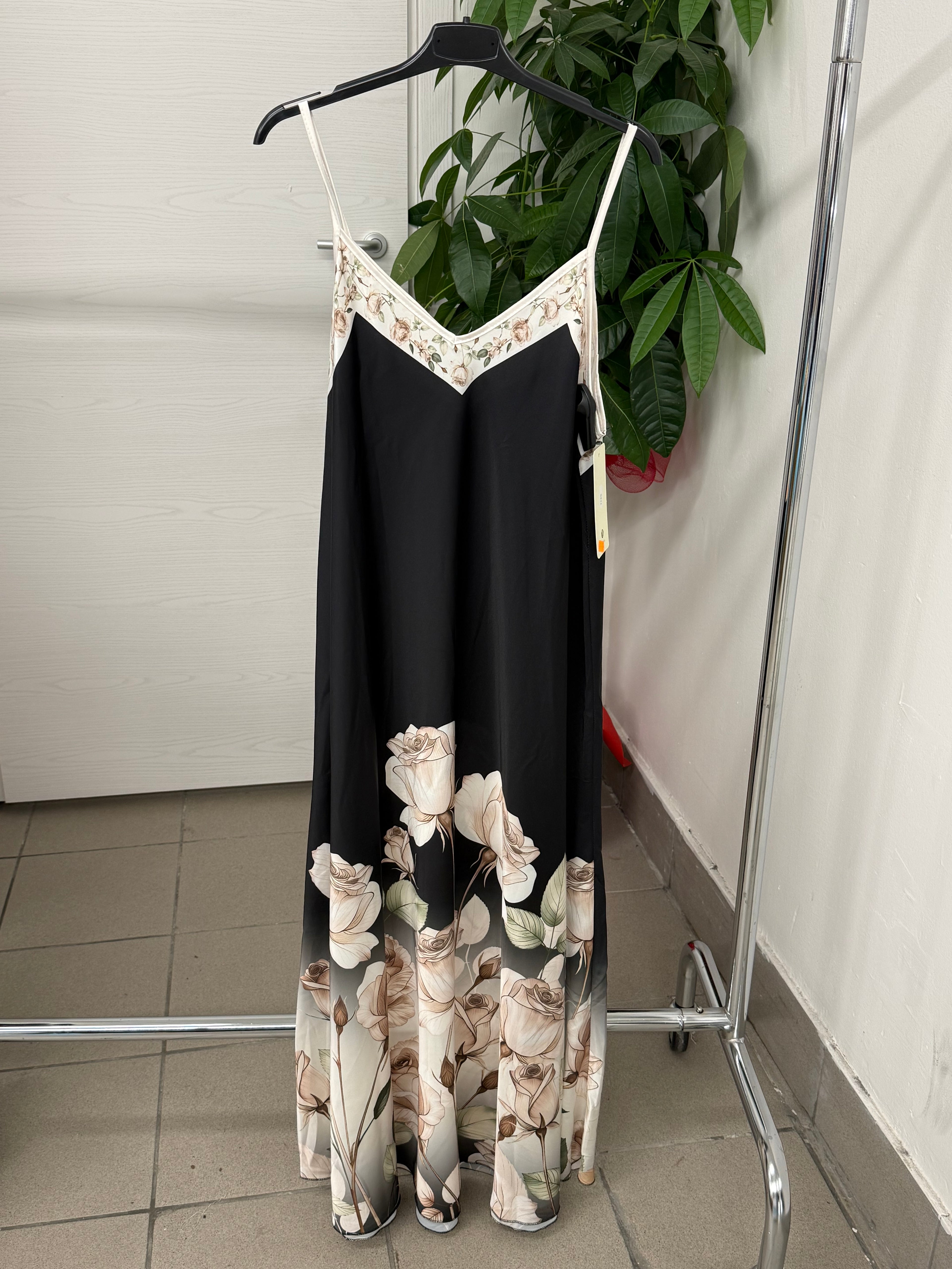 Abito lungo con stampe fiorate FGD MODA