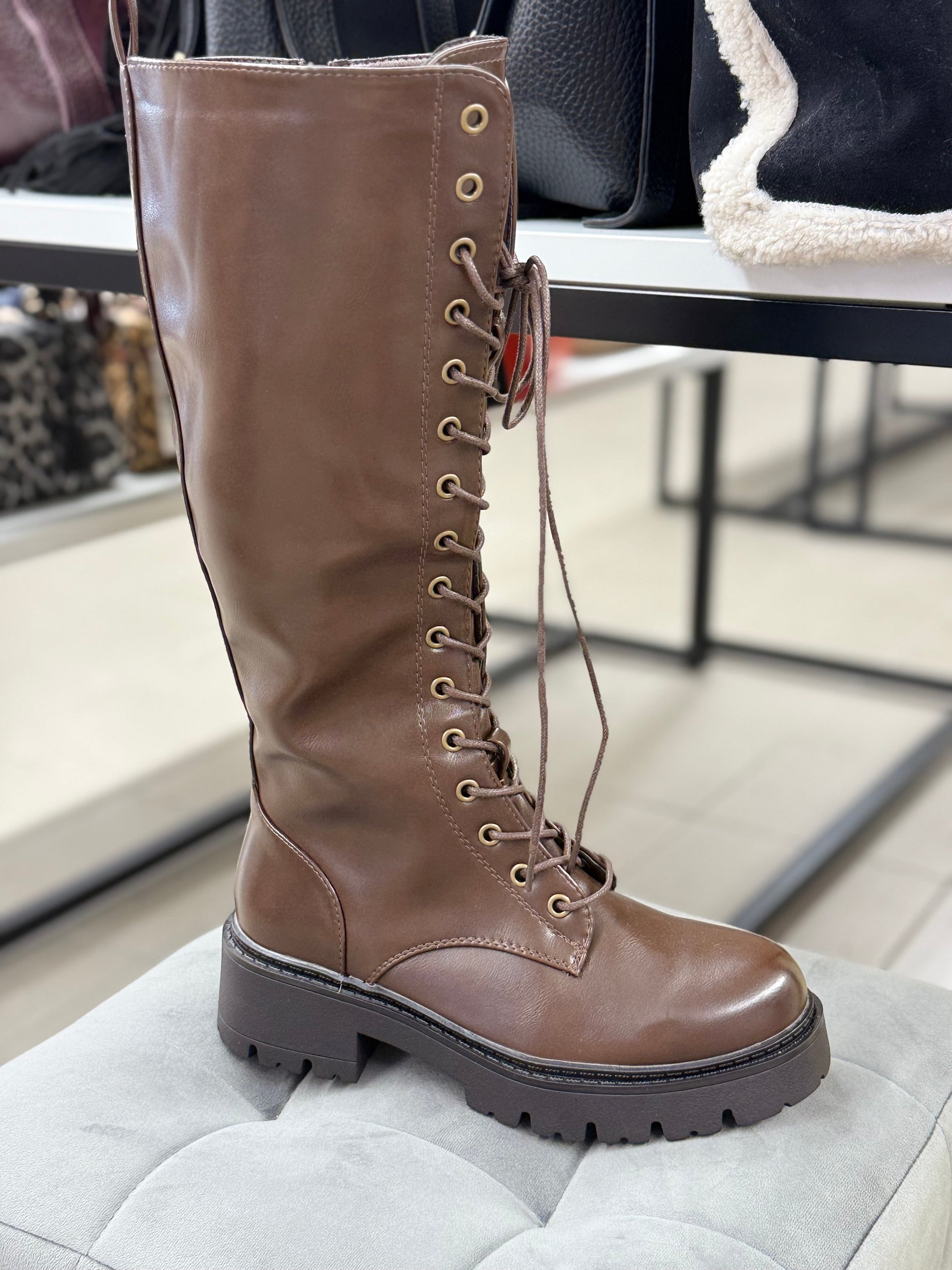 Stivali in ecopelle con lacci FGD MODA