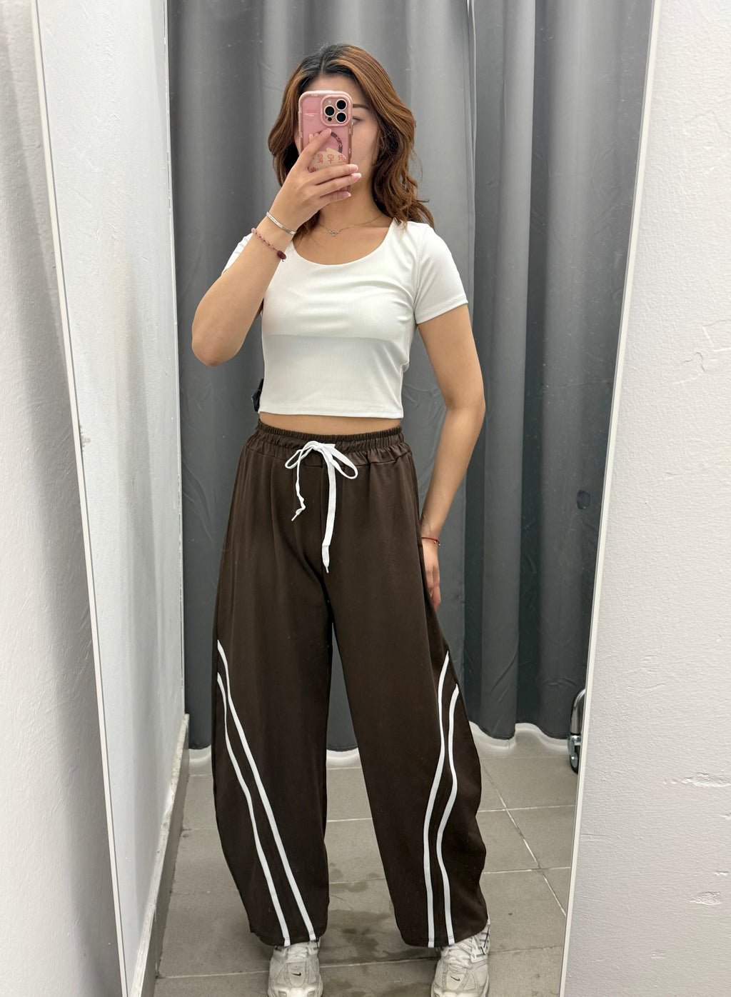 Set coordinato Top crop e Pantaloni balloon con strisce laterali FGD MODA
