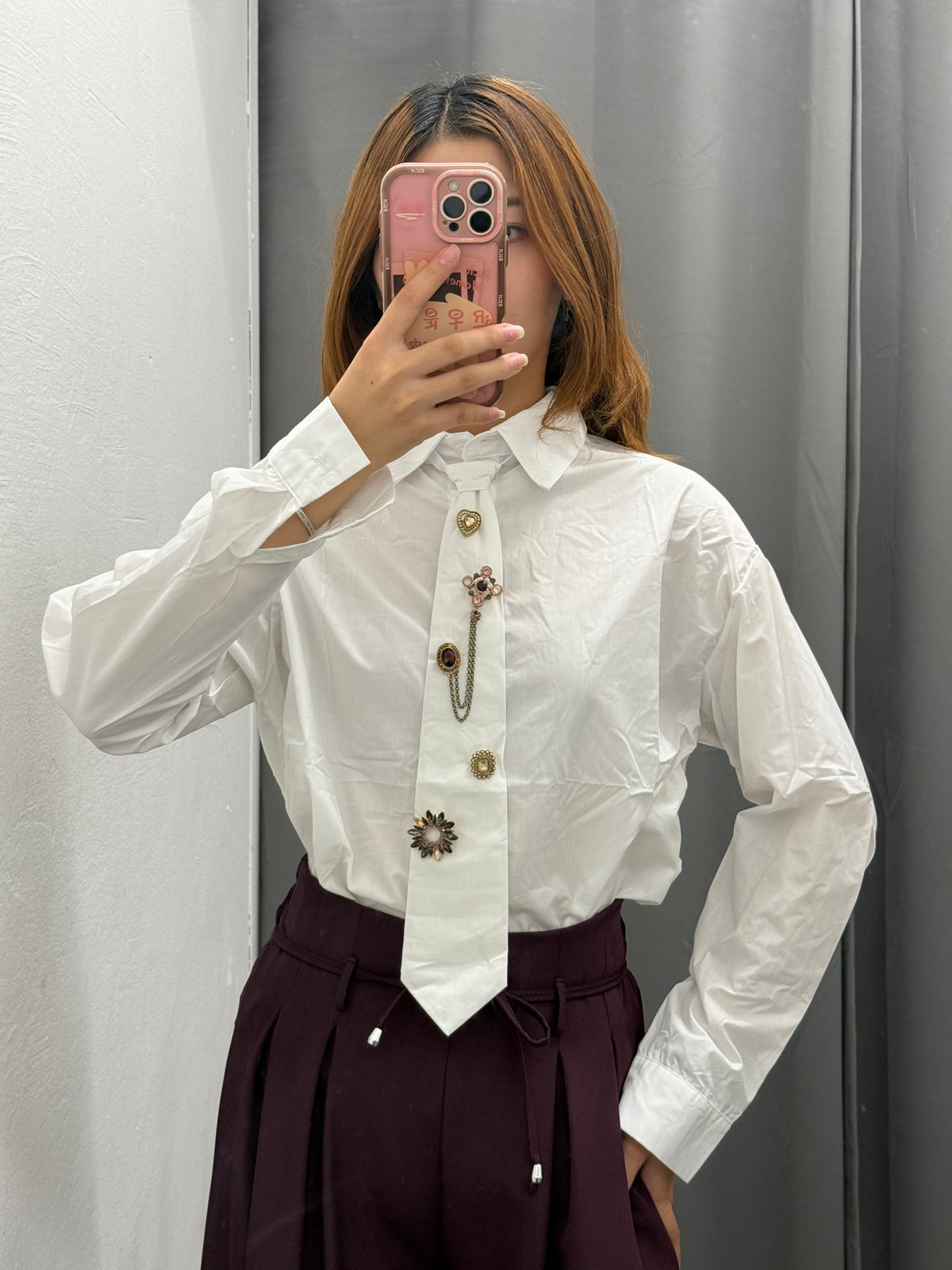 Camicia Over Fit Con Cravatta Con Spille FGD MODA