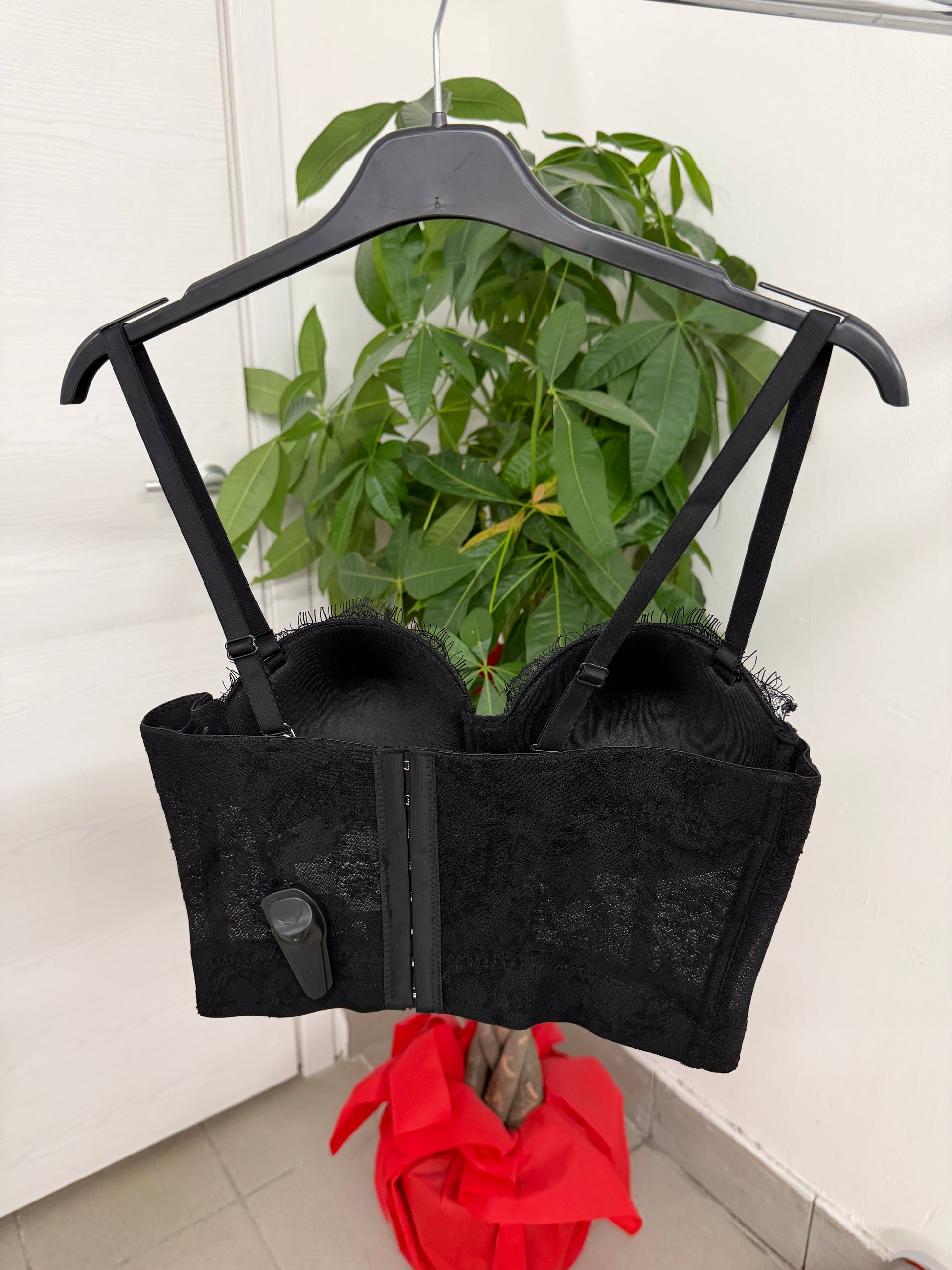 Corpetto crop pizzo FGD MODA