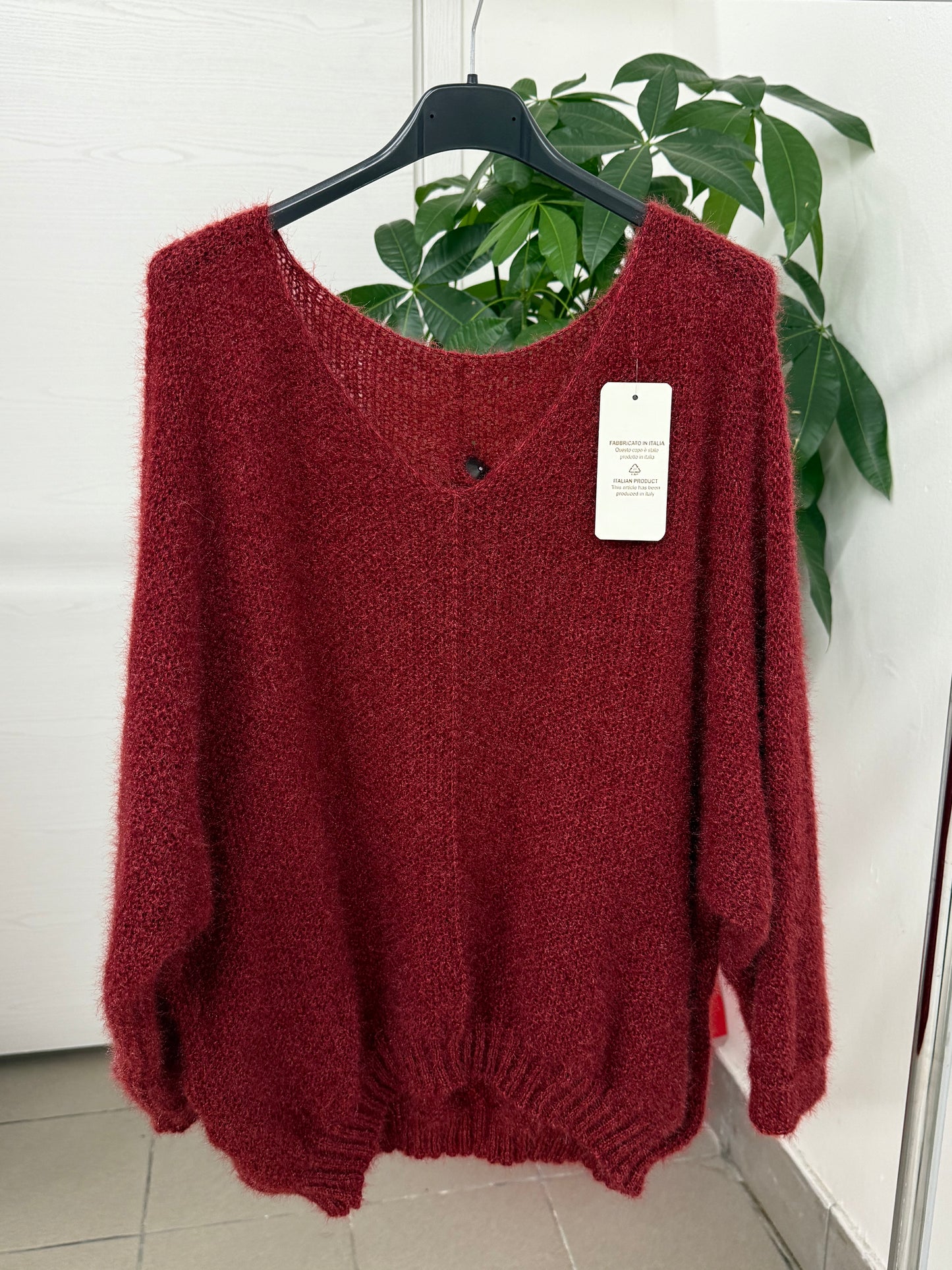 Maglioncino tinta unita con maniche a pipistrello