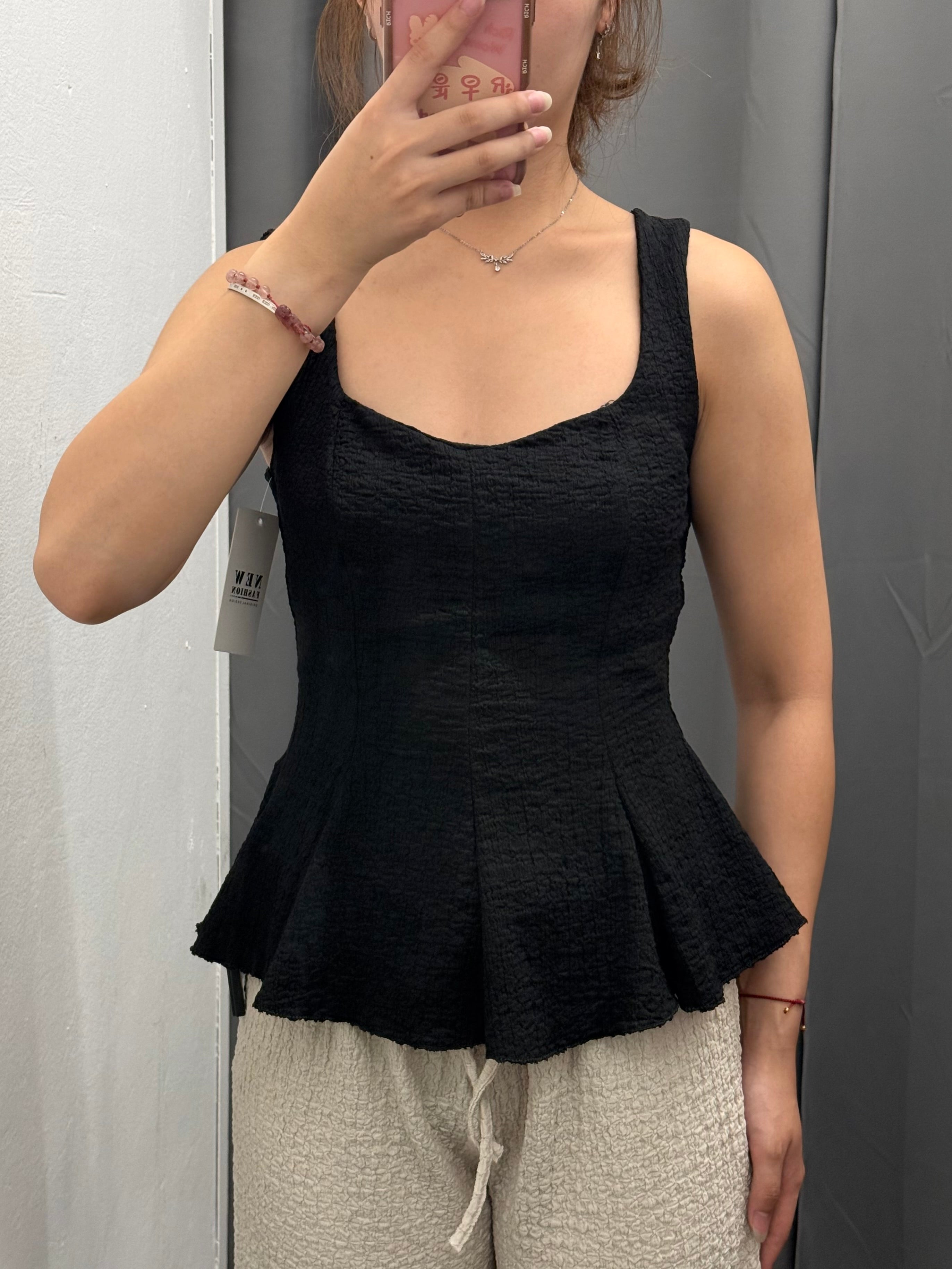 Top Peplum Effetto Gofrato a Spalla Larga FGD MODA