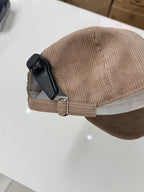Cappello a visiera a costine con scritta FGD MODA