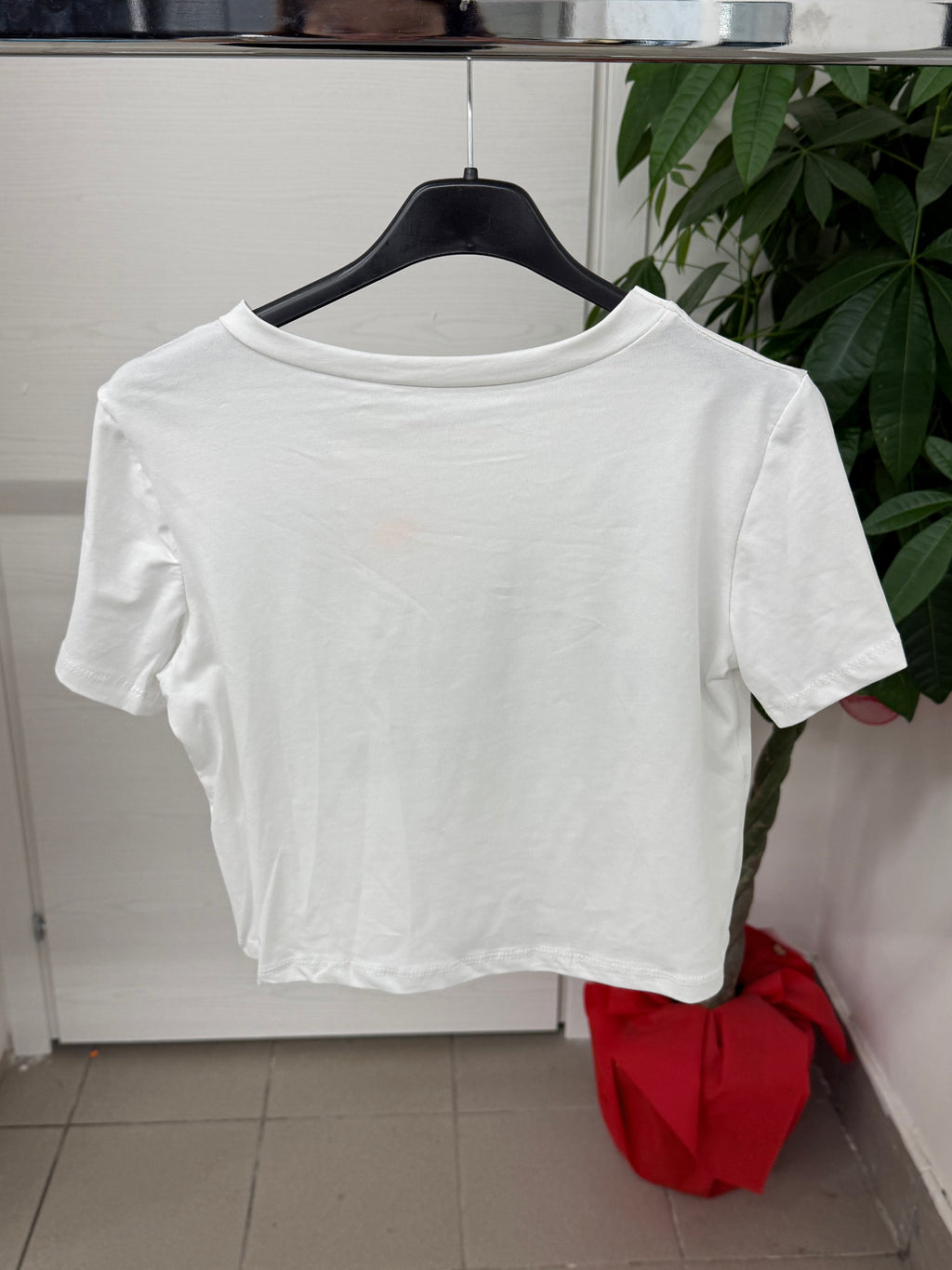 T-shirt in cotone crop con scritta “Non mi dovete stressare” FGD MODA