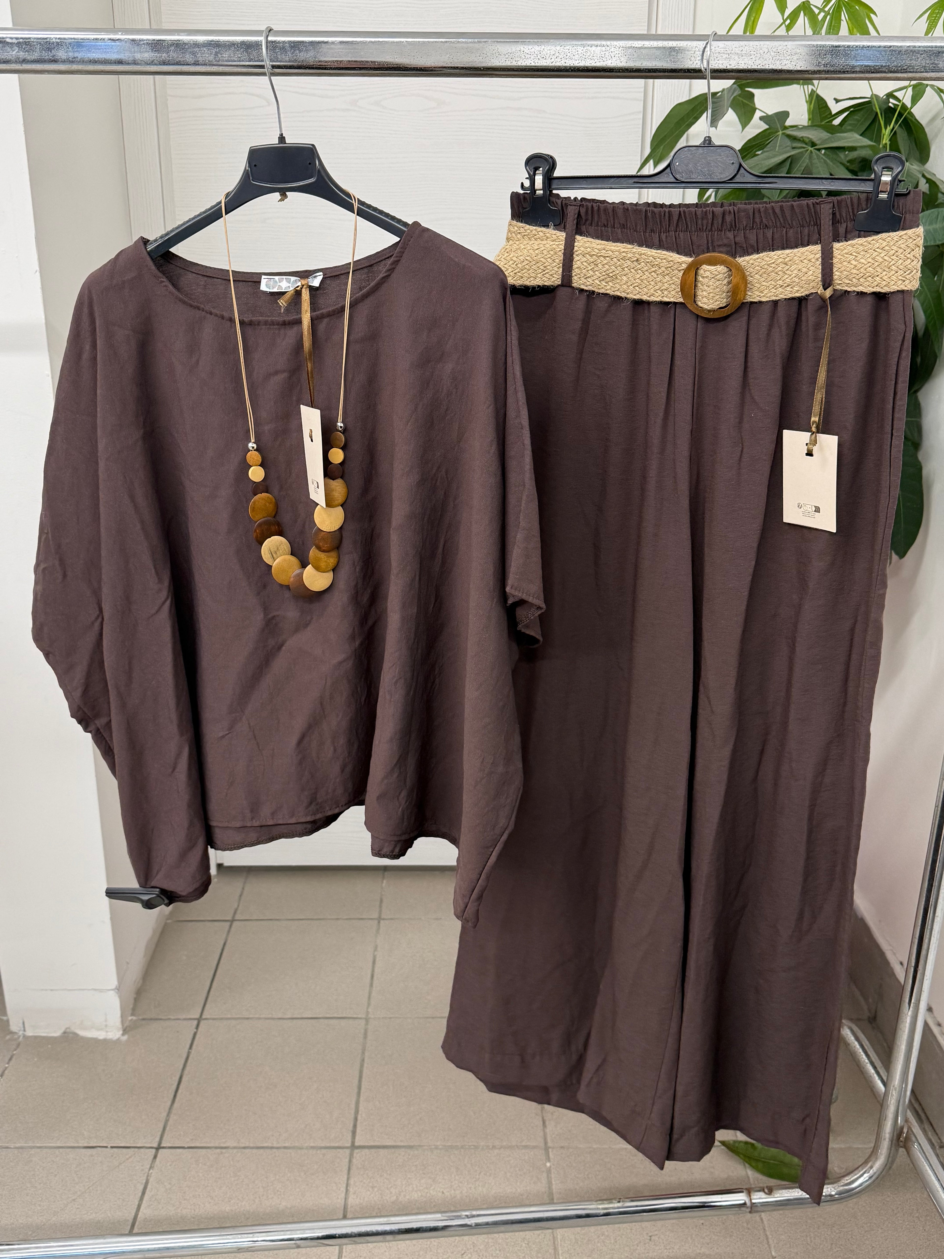 Set coordinato in cotone e viscosa Maglietta e Pantaloni a palazzo con cinta FGD MODA