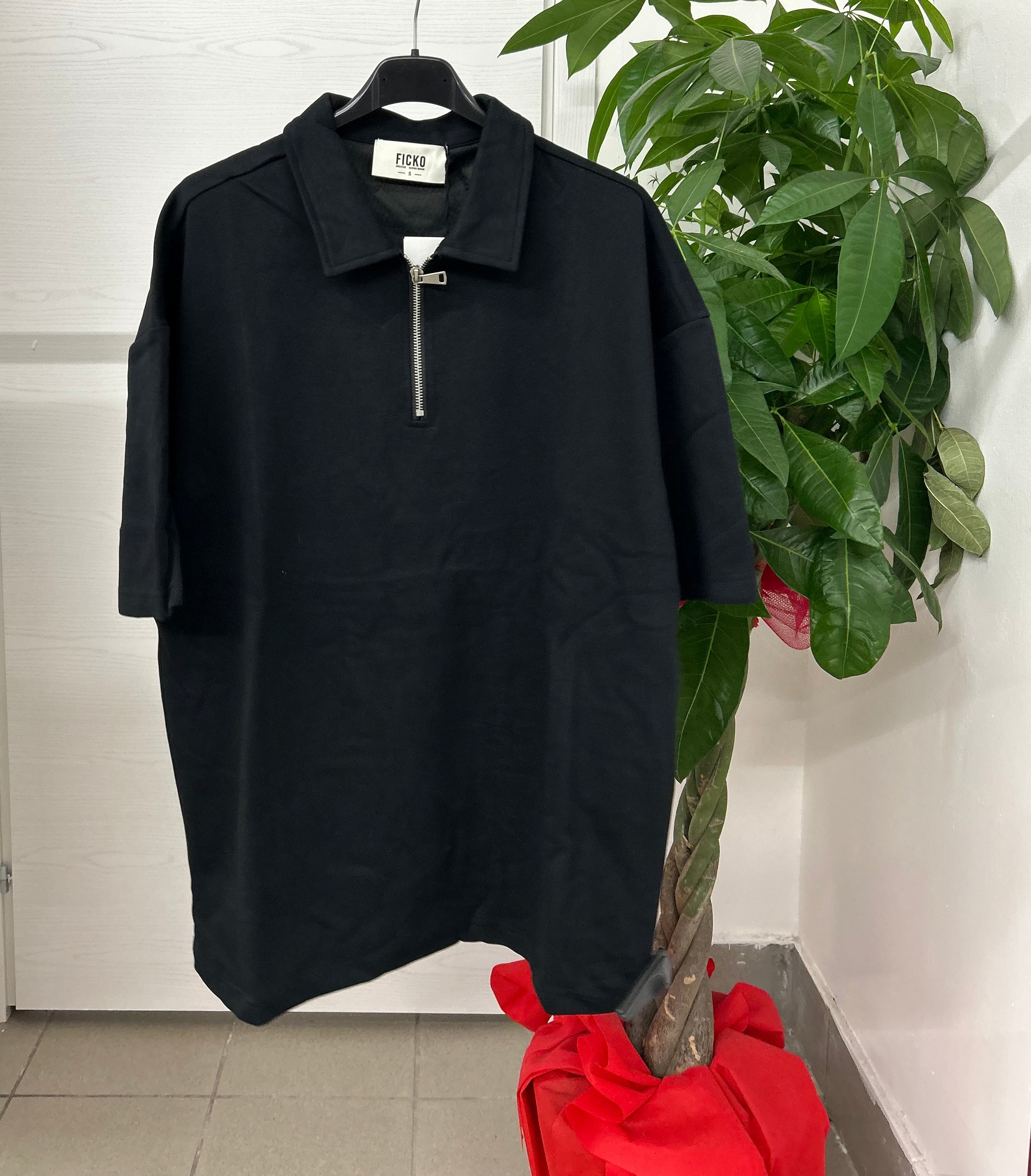 Maglietta con colletto e zip FICKO FGD MODA