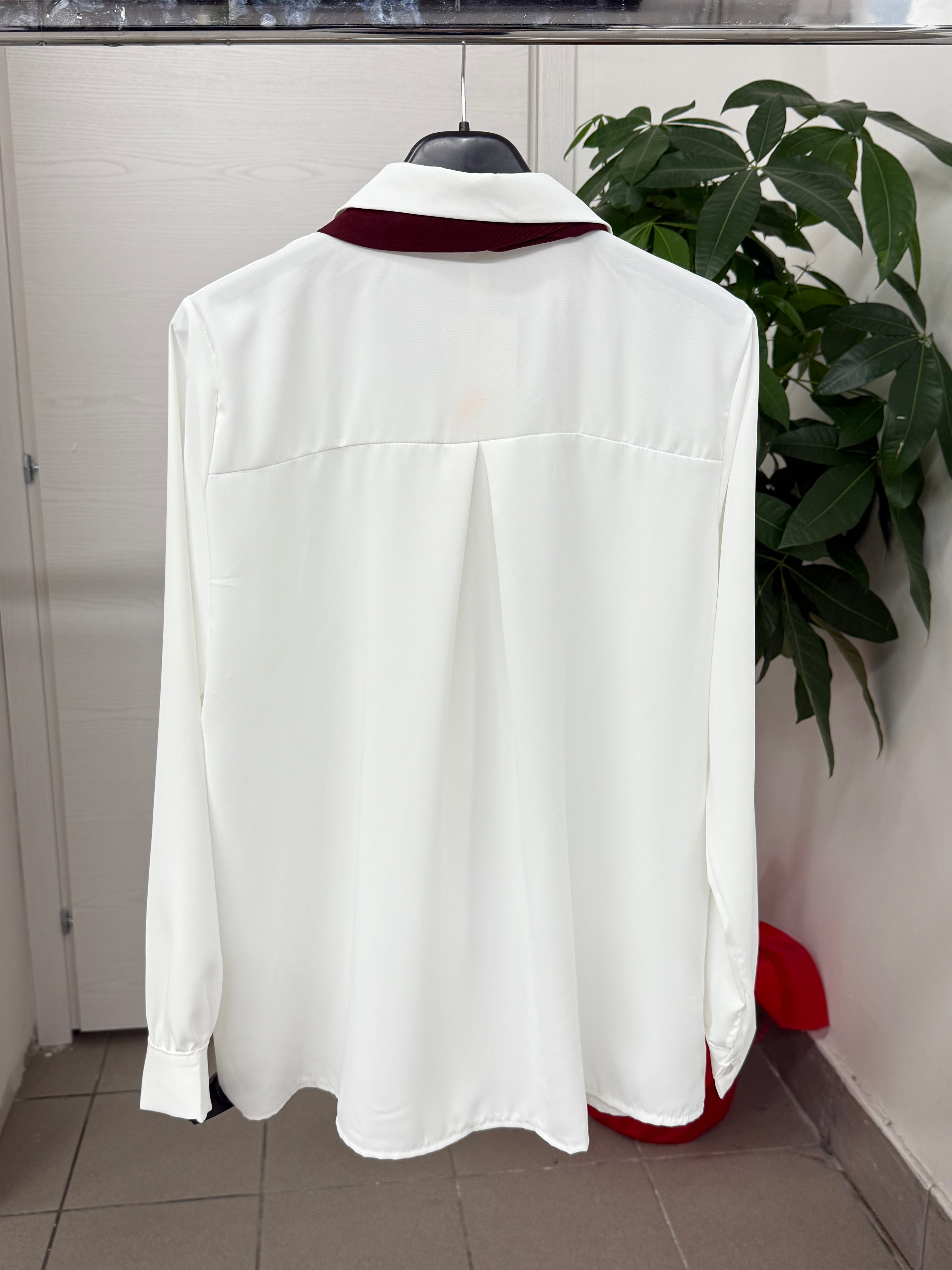Camicia con cravatta tinta unita FGD MODA