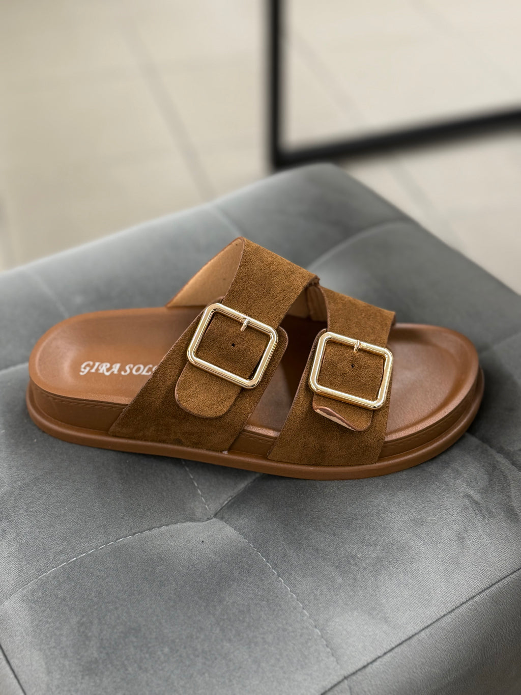 Ciabatta in camoscio con fibbie HF-80 FGD MODA