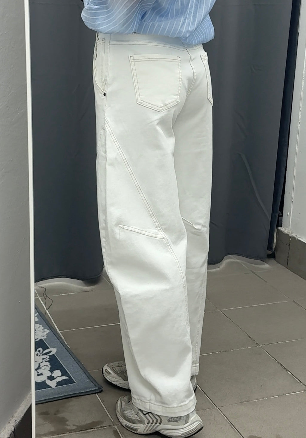 Jeans balloon con doppia abbottonatura FGD MODA